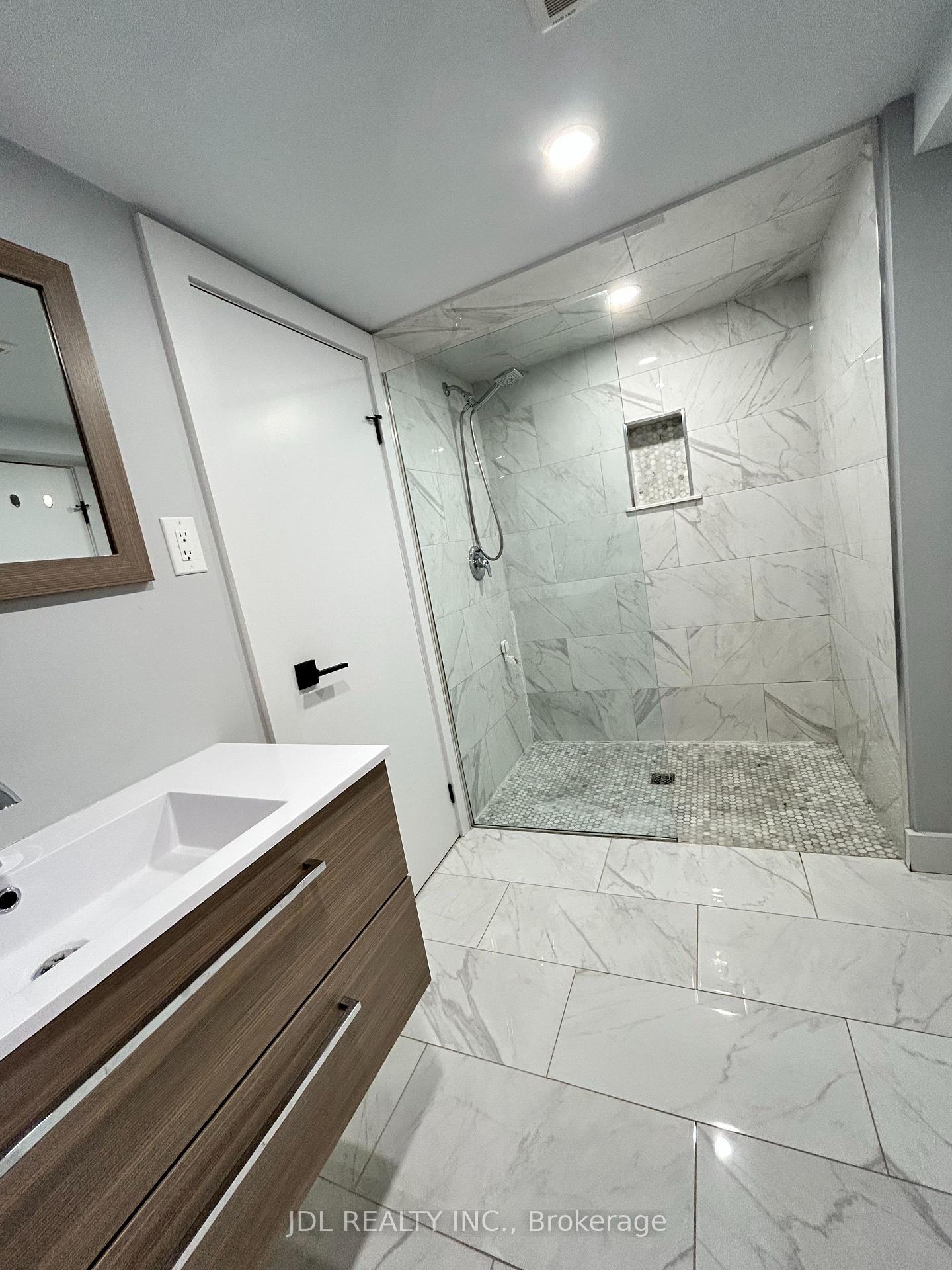 Photo 15 of 535 Broadway Avenue, Toronto, Leaside — HOMEH