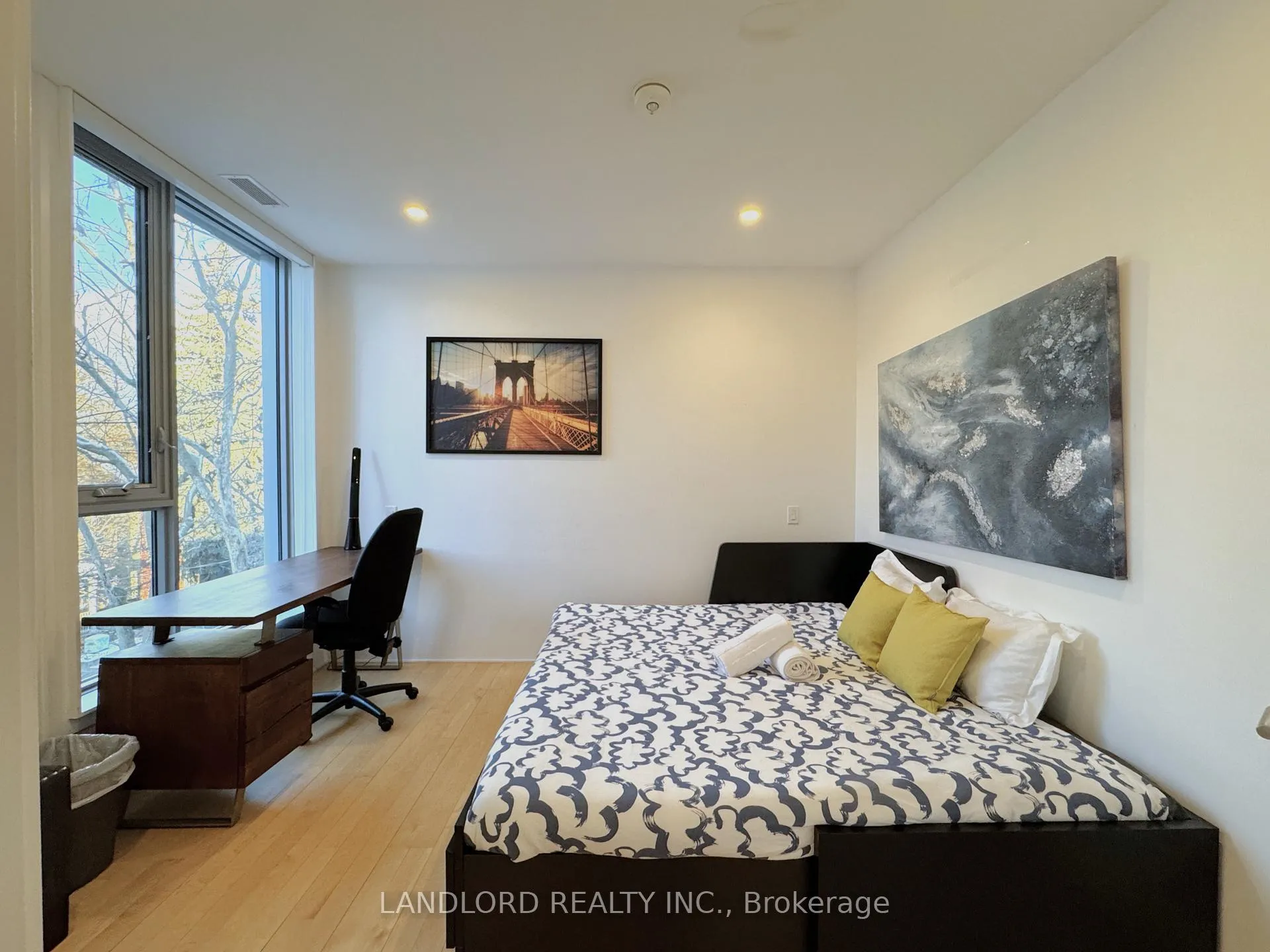 Photo 13 of Unit Th1, 15 Cummings Street, Toronto, South Riverdale — HOMEH