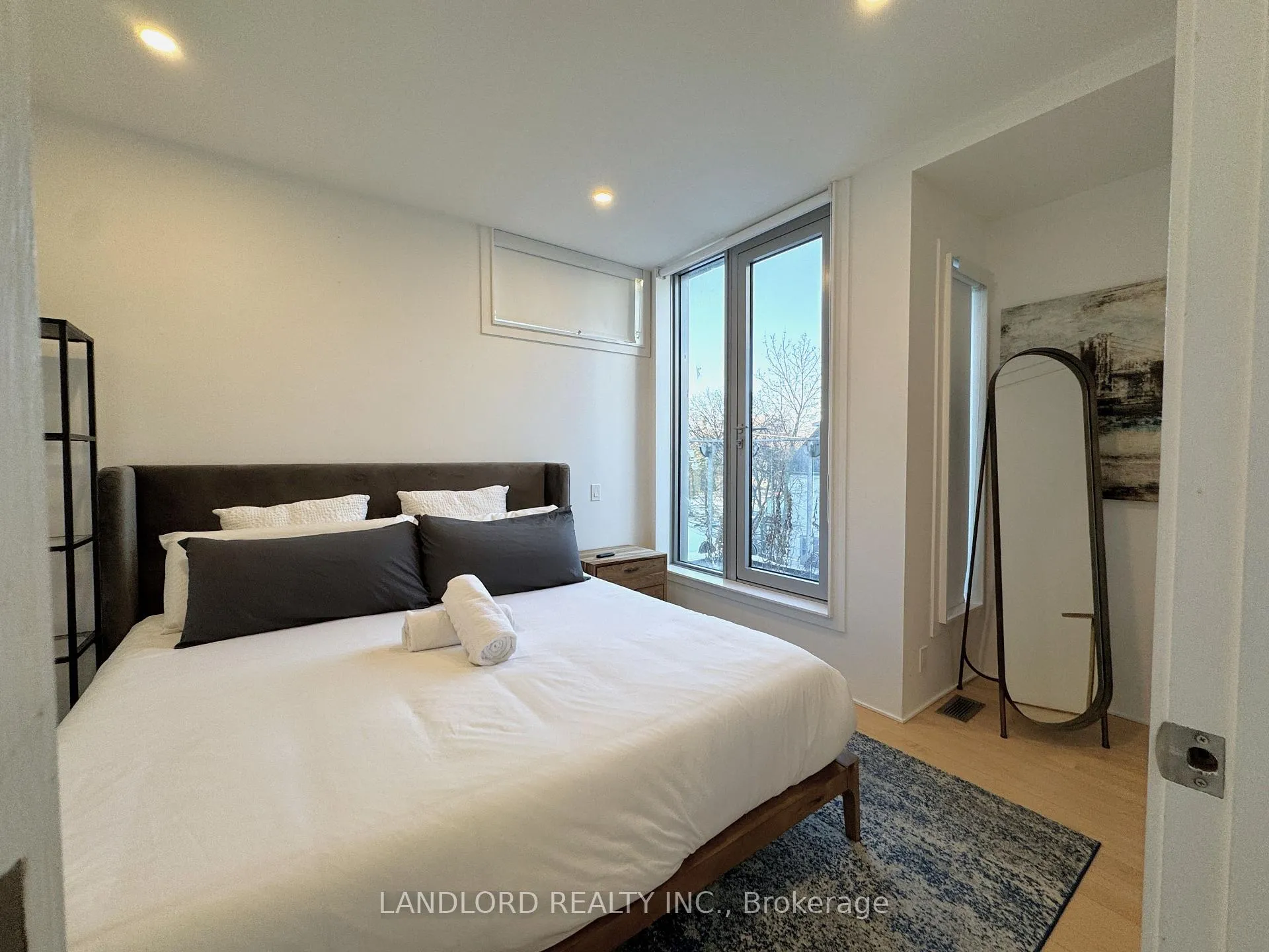 Photo 19 of Unit Th1, 15 Cummings Street, Toronto, South Riverdale — HOMEH