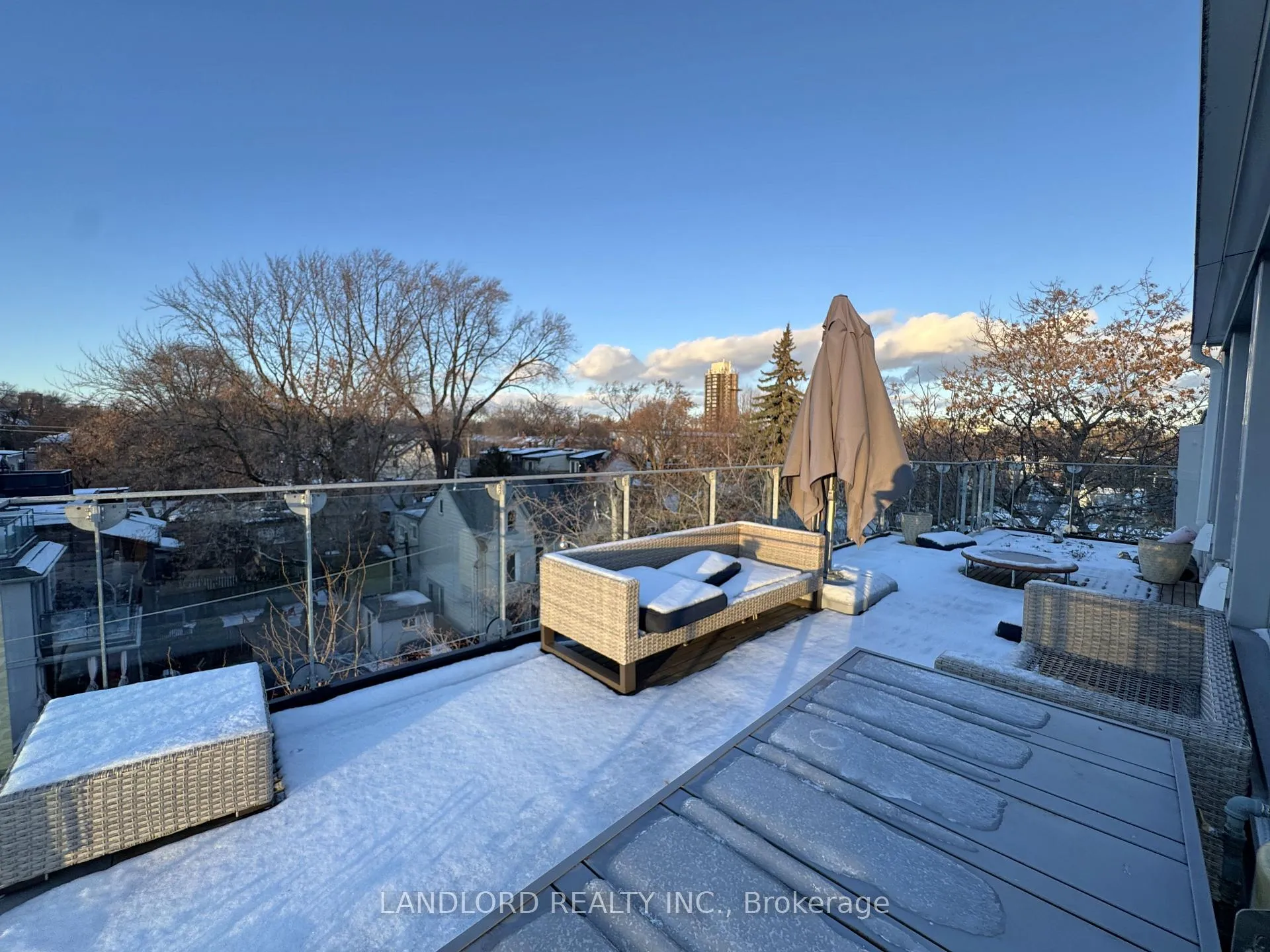 Photo 22 of Unit Th1, 15 Cummings Street, Toronto, South Riverdale — HOMEH