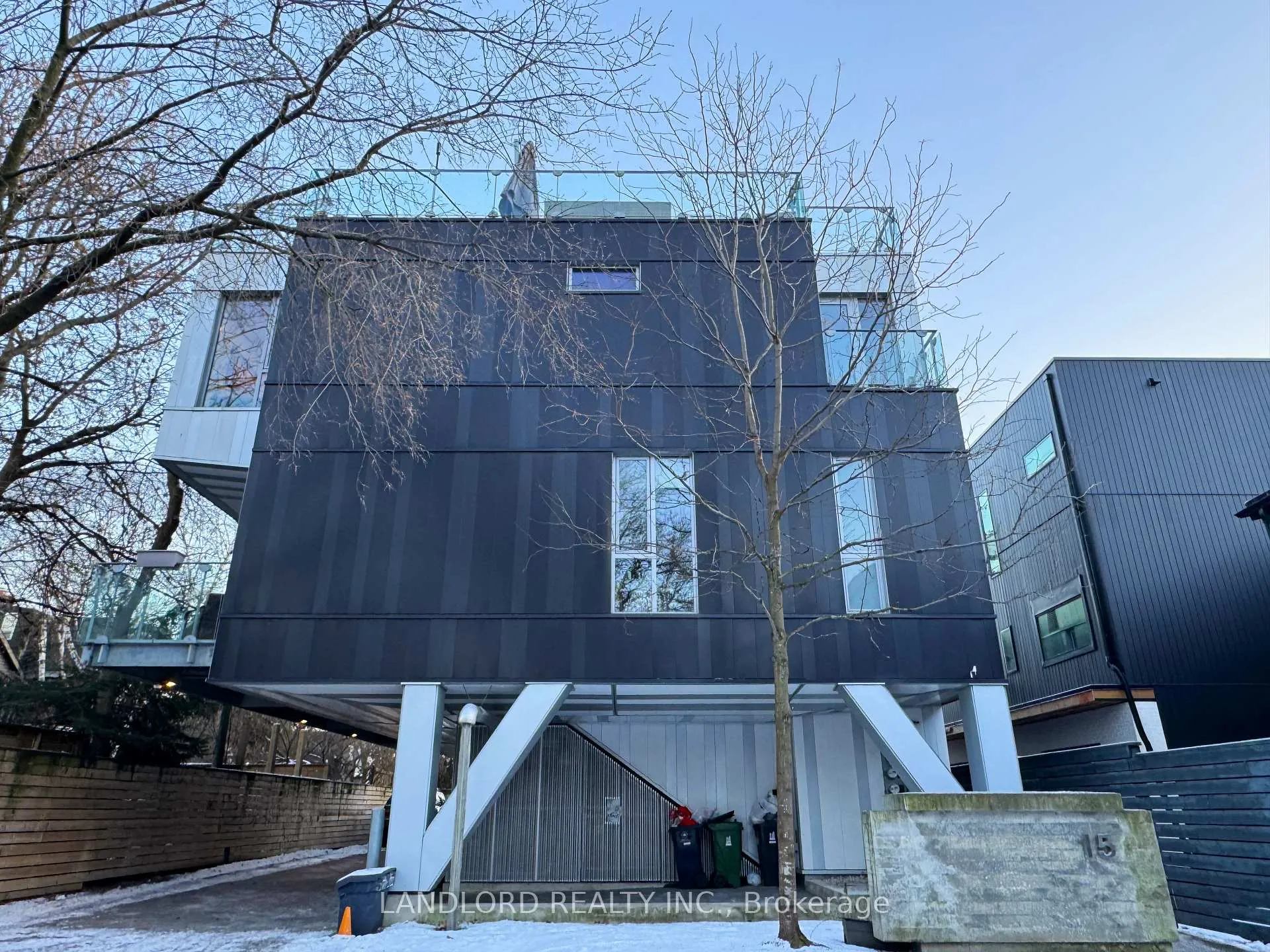 Photo 27 of Unit Th1, 15 Cummings Street, Toronto, South Riverdale — HOMEH