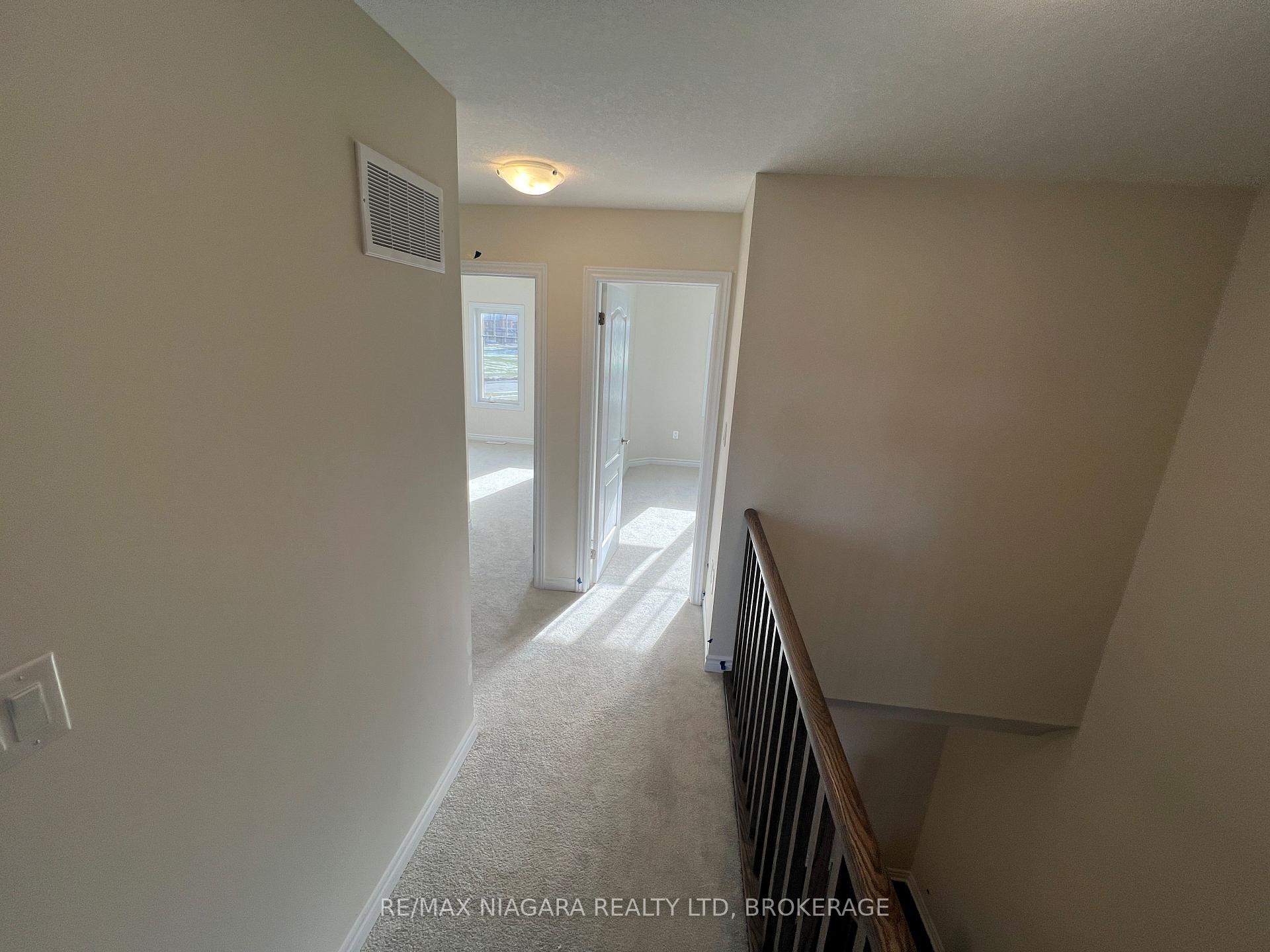 Photo 17 of 151 Vanilla Trail, Thorold, Rolling Meadows — HOMEH