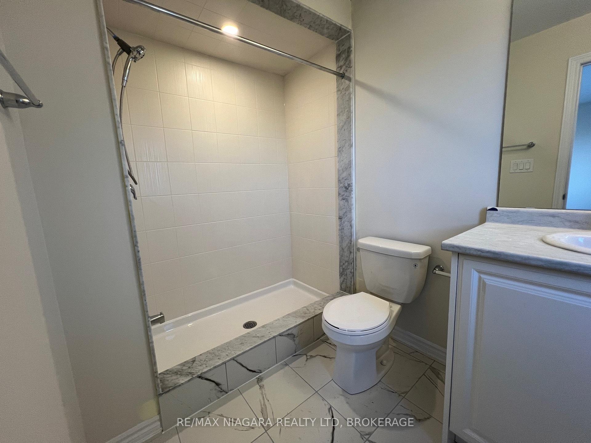 Photo 19 of 151 Vanilla Trail, Thorold, Rolling Meadows — HOMEH