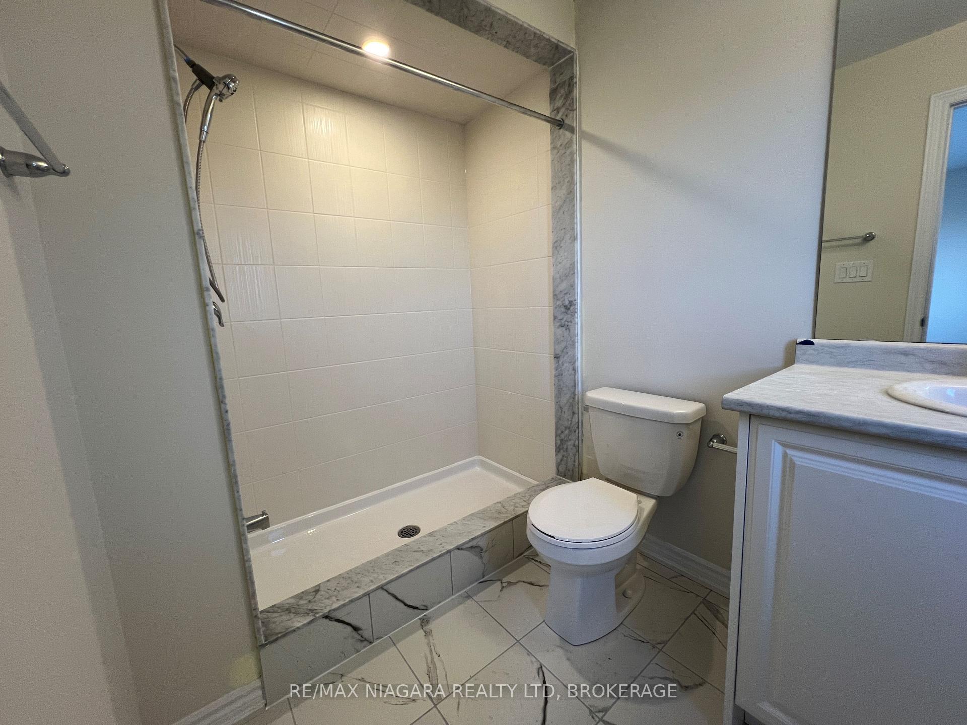 Photo 20 of 151 Vanilla Trail, Thorold, Rolling Meadows — HOMEH