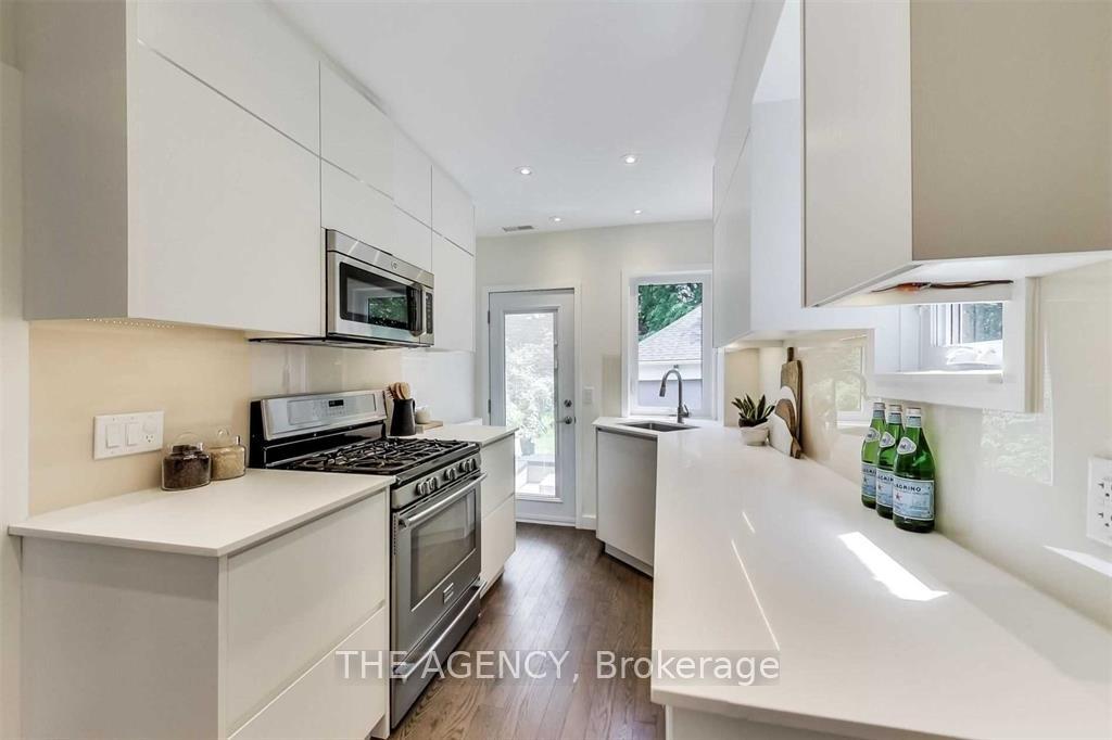 Photo 9 of 523 Soudan Avenue, Toronto, Mount Pleasant East — HOMEH