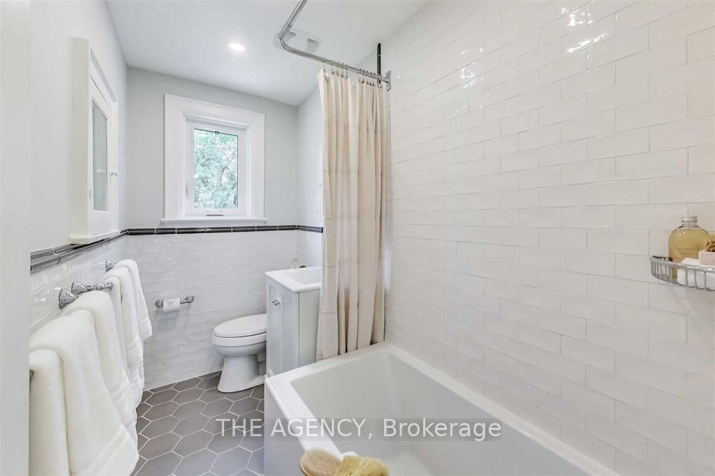 Photo 14 of 523 Soudan Avenue, Toronto, Mount Pleasant East — HOMEH