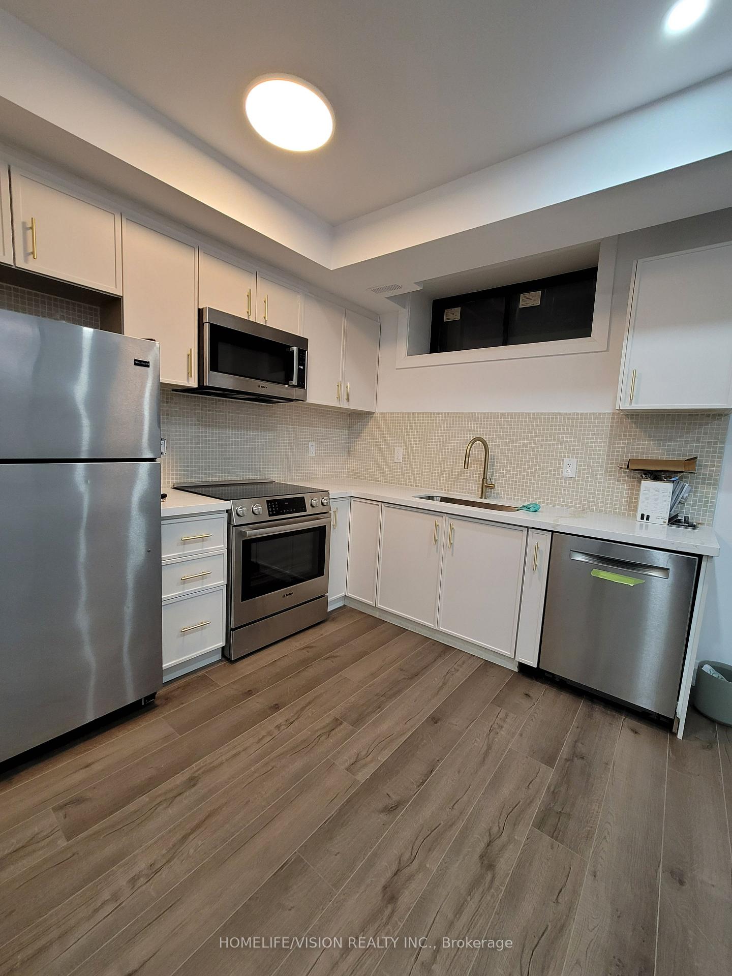 Photo 3 of 59 Standish Avenue, Toronto, Rosedale-Moore Park — HOMEH