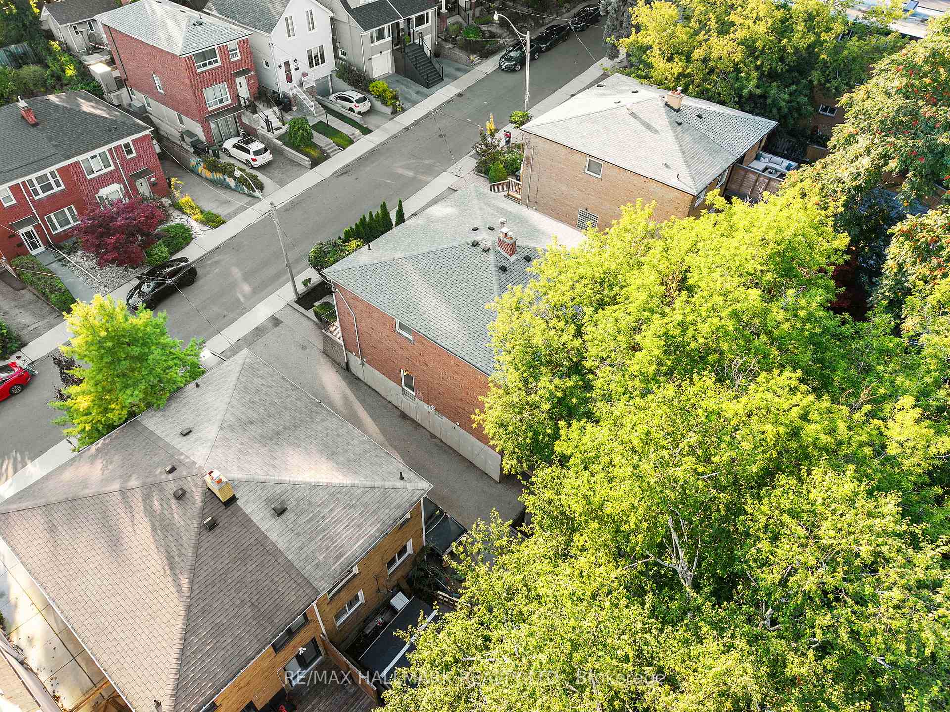 Photo 45 of 153 Bellefair Avenue, Toronto, The Beaches — HOMEH