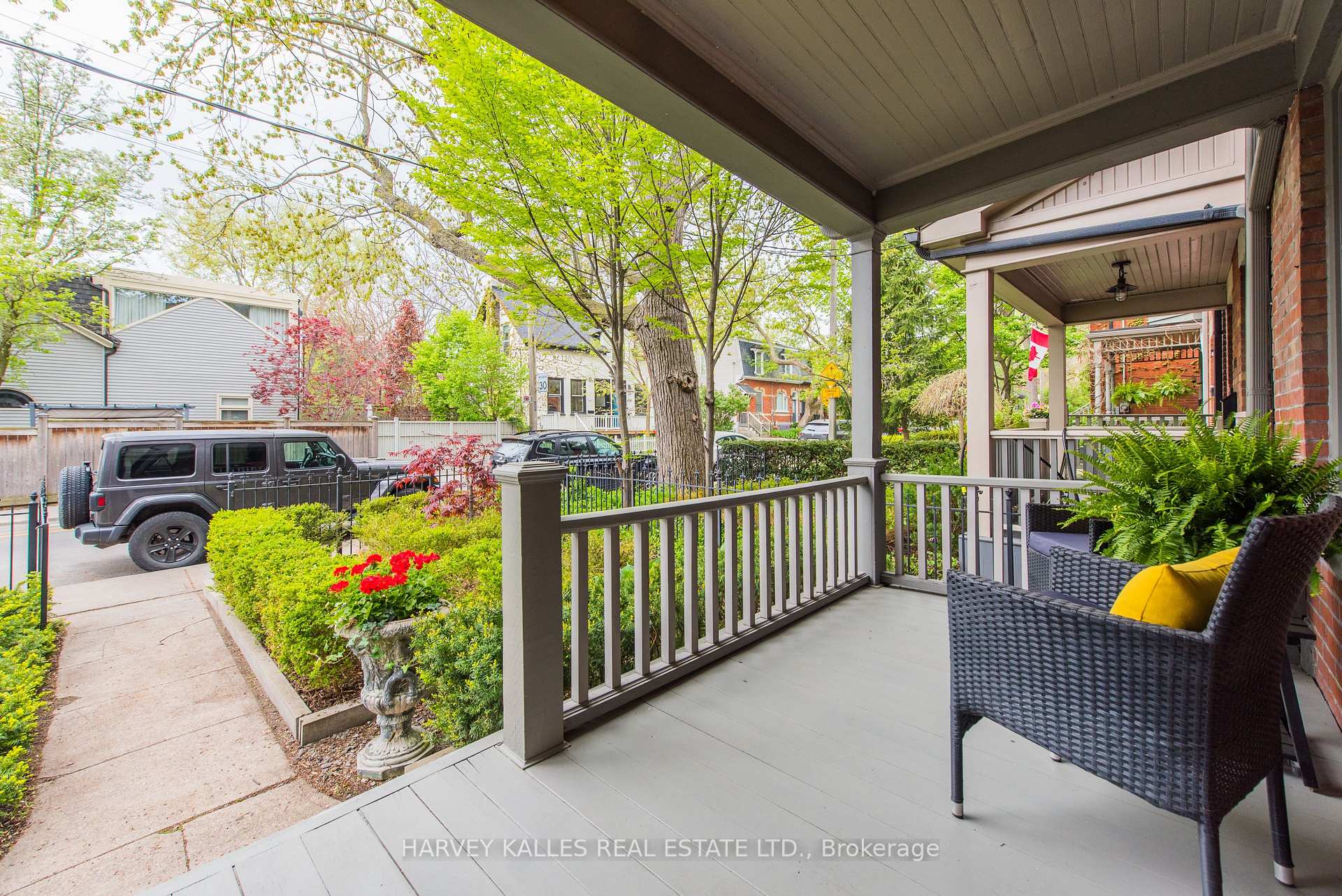 Photo 3 of 429 Sumach Street, Toronto, Cabbagetown-South St. James Town — HOMEH