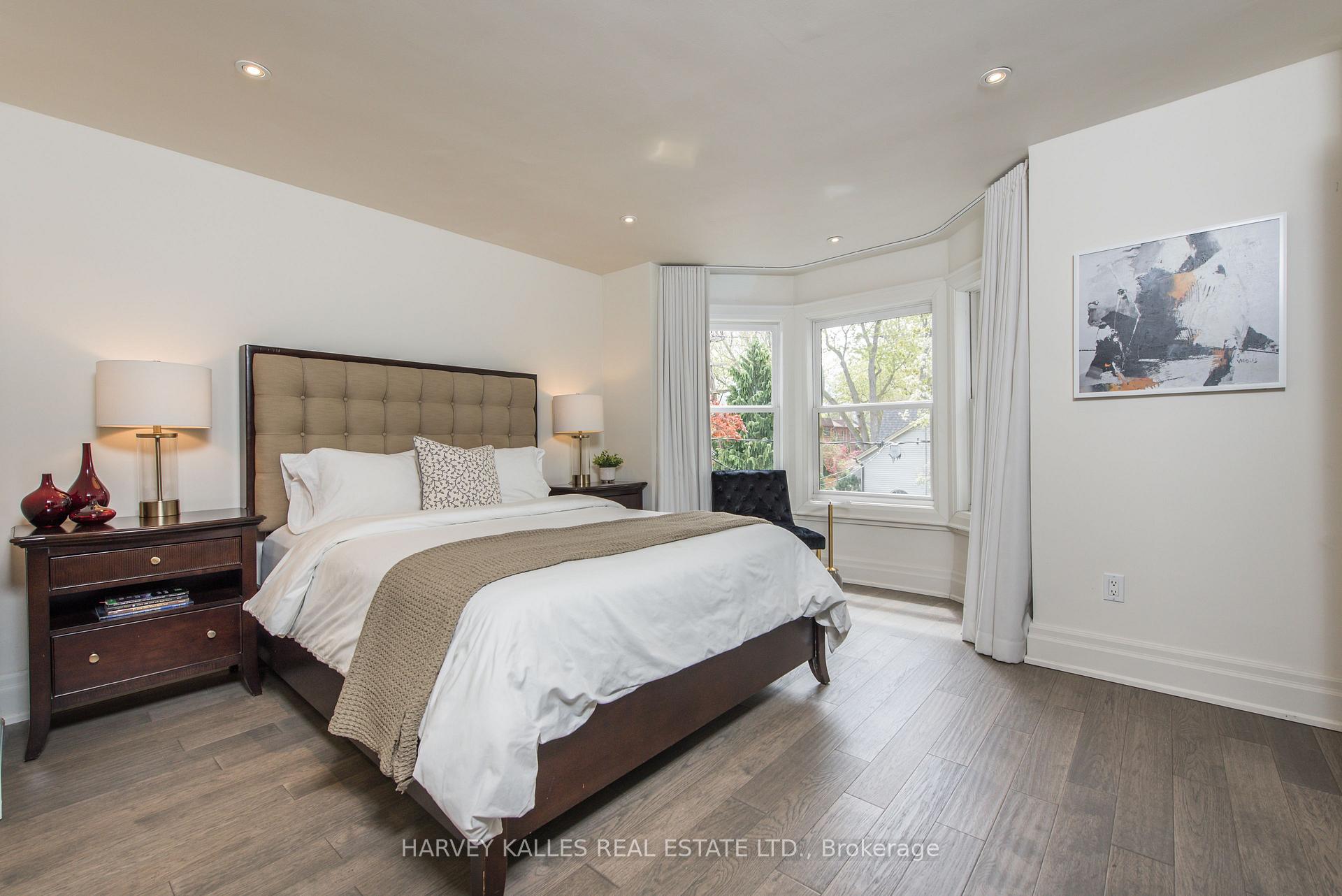 Photo 23 of 429 Sumach Street, Toronto, Cabbagetown-South St. James Town — HOMEH