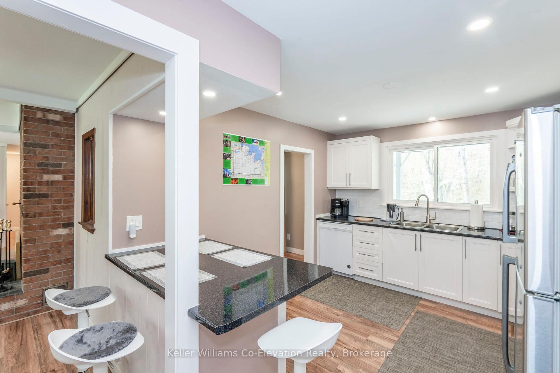 Photo 11 of 1467 Rosemount Road, Tay, Rural Tay — HOMEH