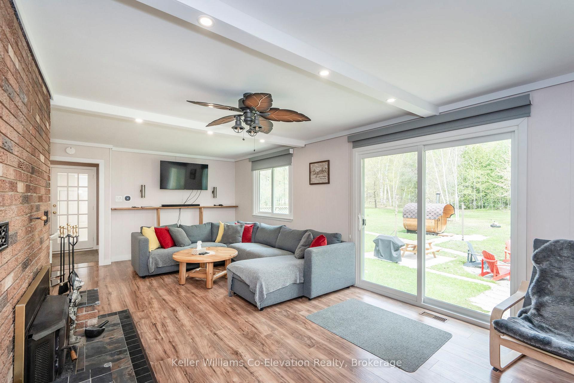 Photo 14 of 1467 Rosemount Road, Tay, Rural Tay — HOMEH