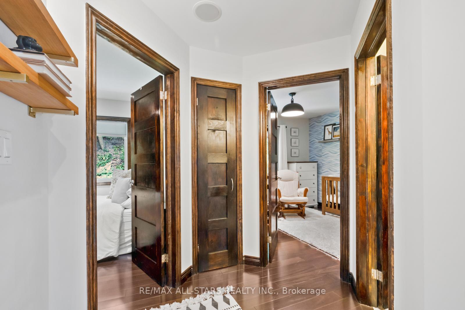 Photo 30 of 12 Glen Davis Crescent, Toronto, East End-Danforth — HOMEH