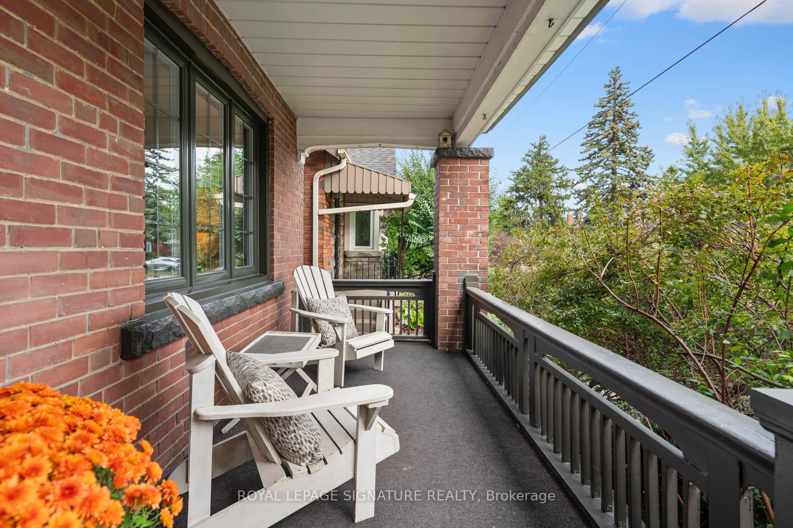 Photo 5 of 54 Pepler Avenue, Toronto, East York — HOMEH