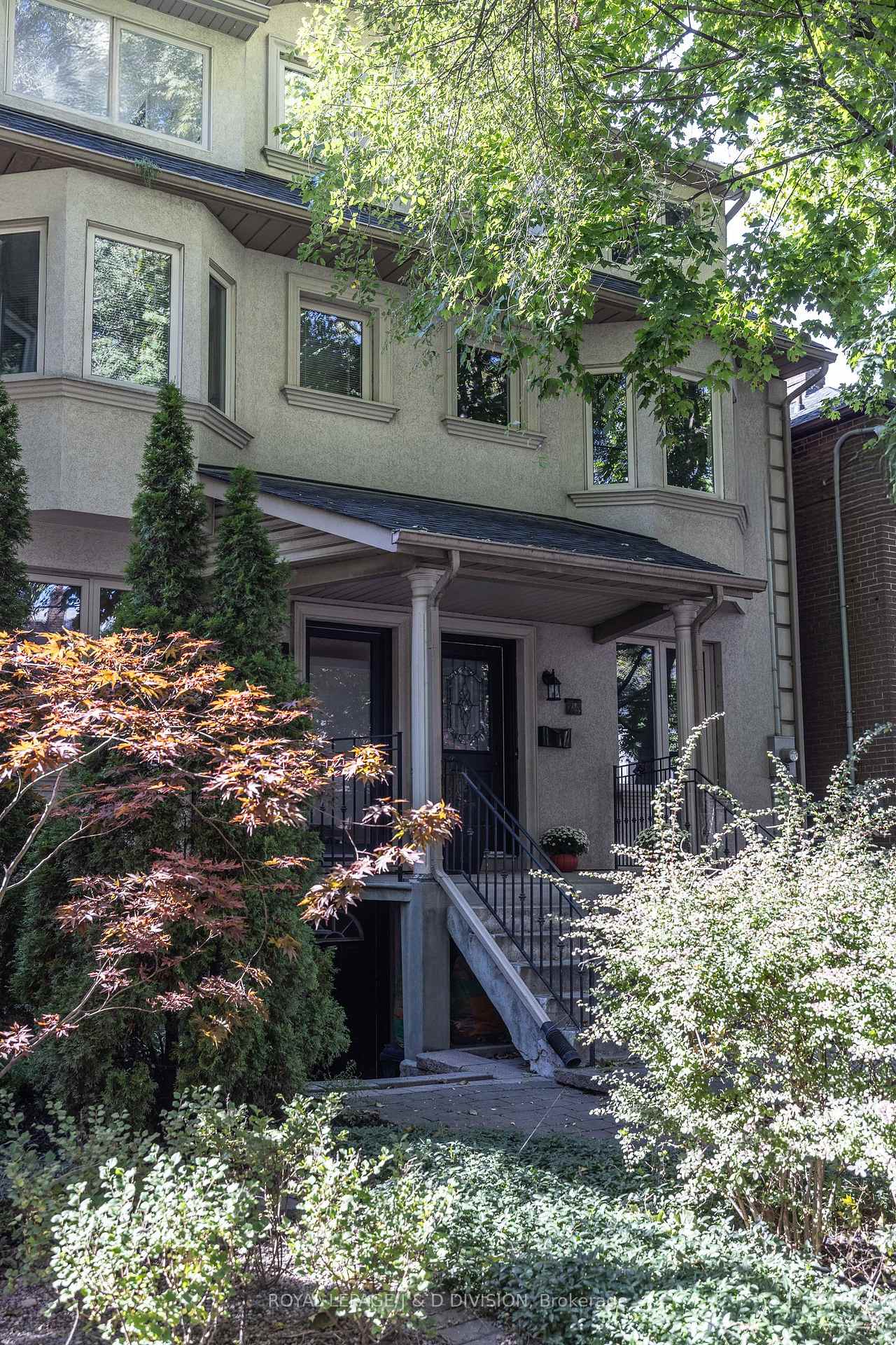 Photo 3 of 74 Lewis Street, Toronto, South Riverdale — HOMEH