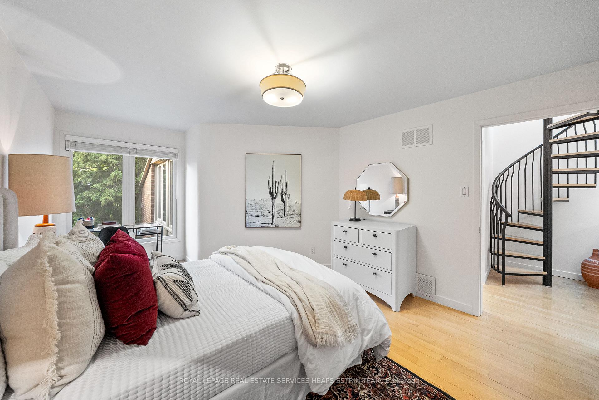 Photo 19 of 418 St Clair Avenue E, Toronto, Rosedale-Moore Park — HOMEH