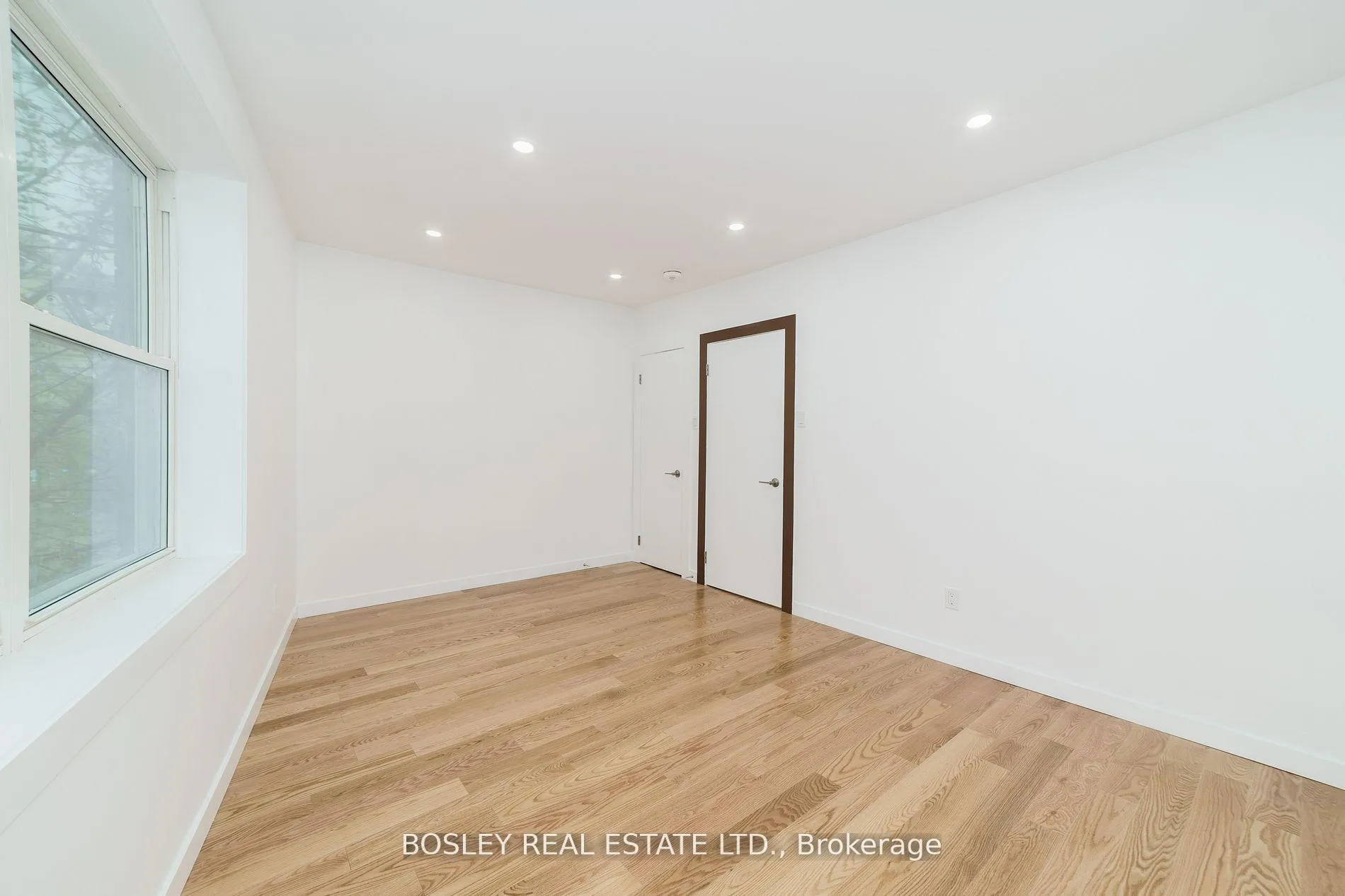 Photo 23 of Unit A, 926 Kingston Road, Toronto, The Beaches — HOMEH
