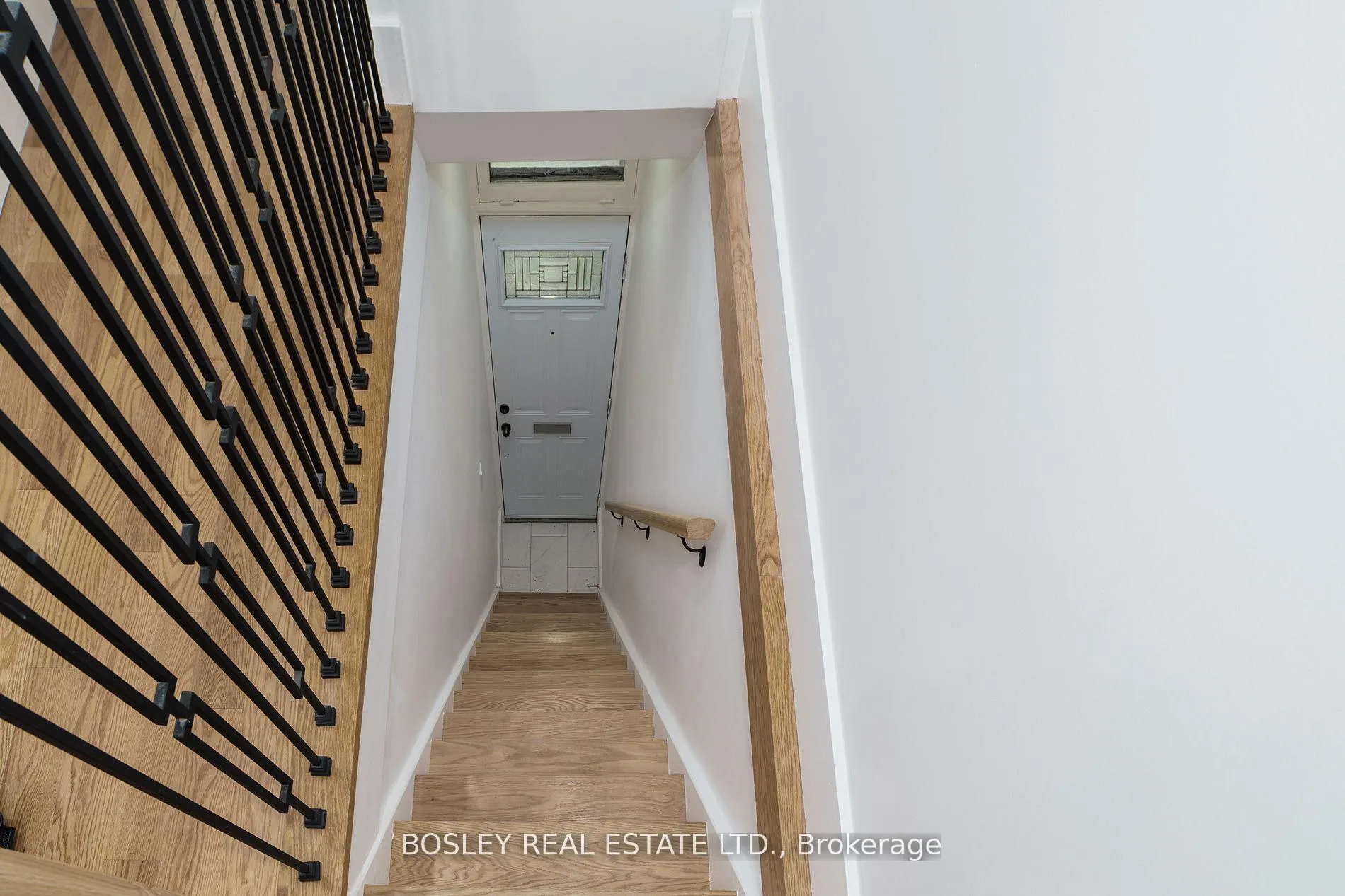 Photo 29 of Unit A, 926 Kingston Road, Toronto, The Beaches — HOMEH