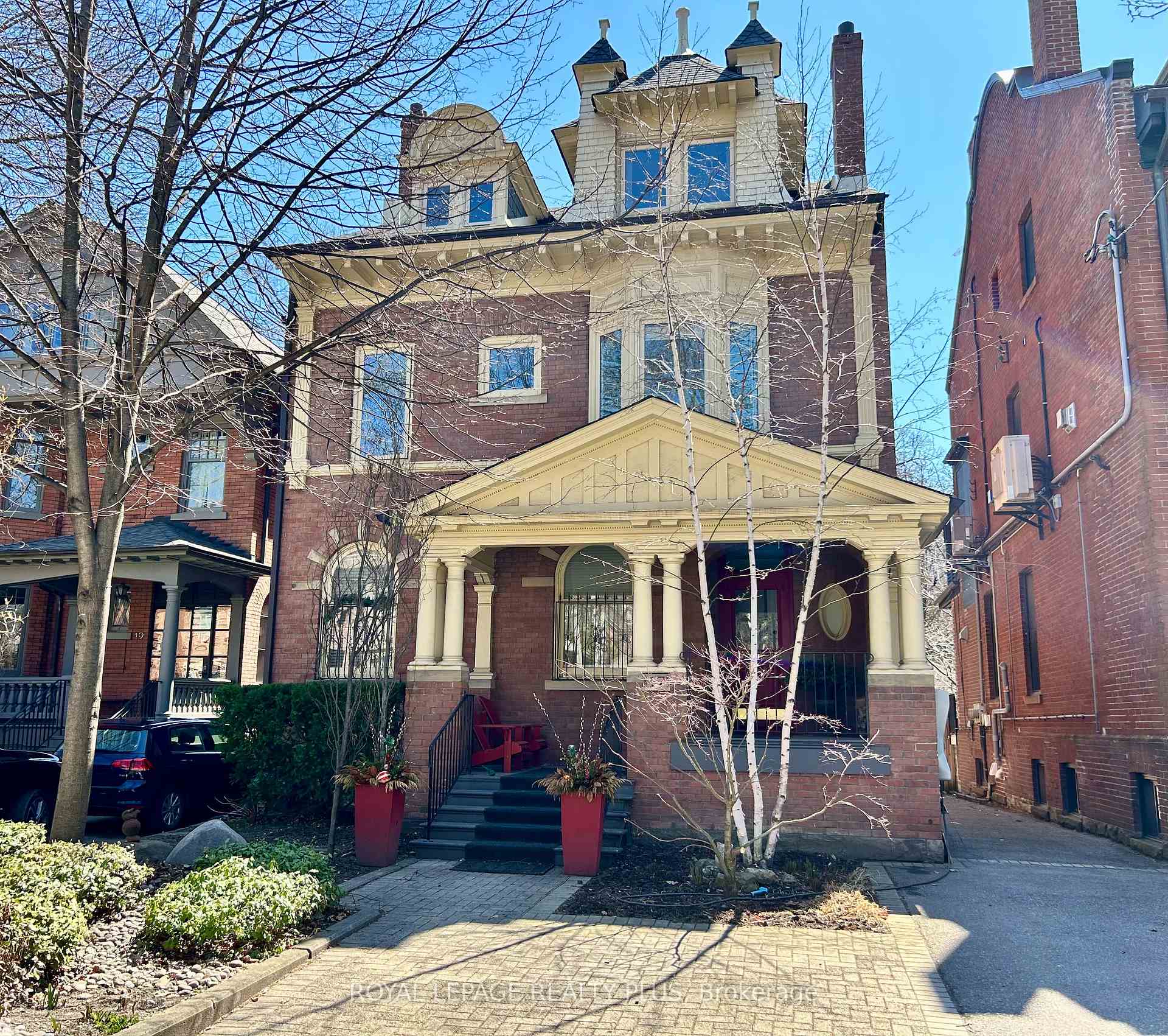 Photo 1 of Unit 2, 17 Maple Avenue, Toronto, Rosedale-Moore Park — HOMEH