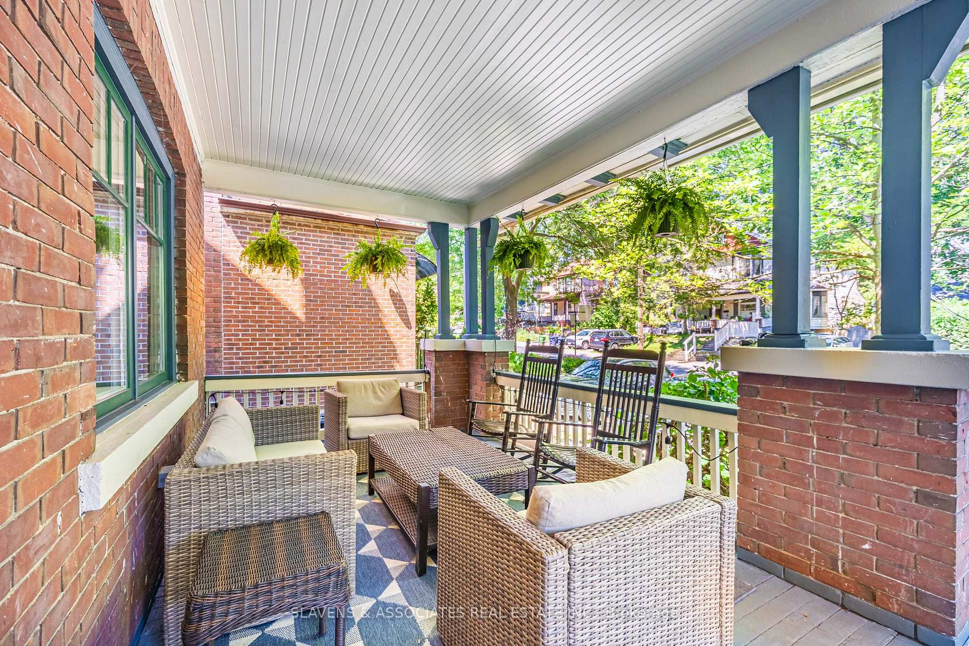 Photo 2 of 104 Silver Birch Avenue, Toronto, The Beaches — HOMEH