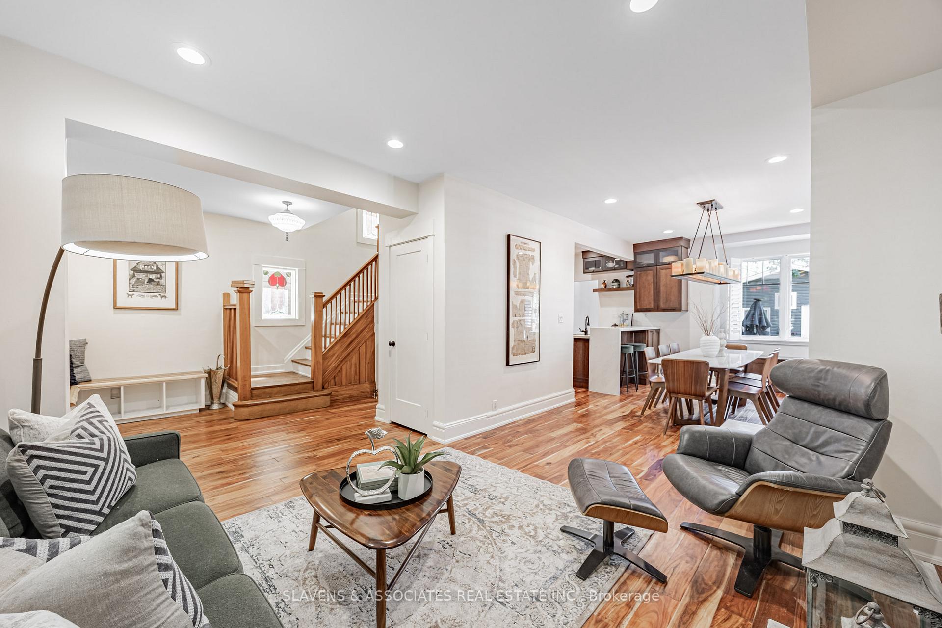 Photo 6 of 104 Silver Birch Avenue, Toronto, The Beaches — HOMEH