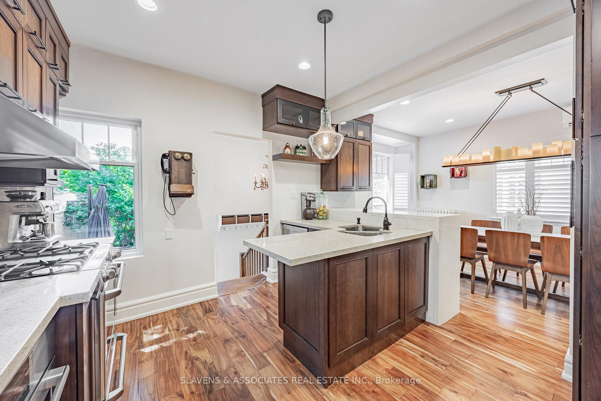 Photo 14 of 104 Silver Birch Avenue, Toronto, The Beaches — HOMEH