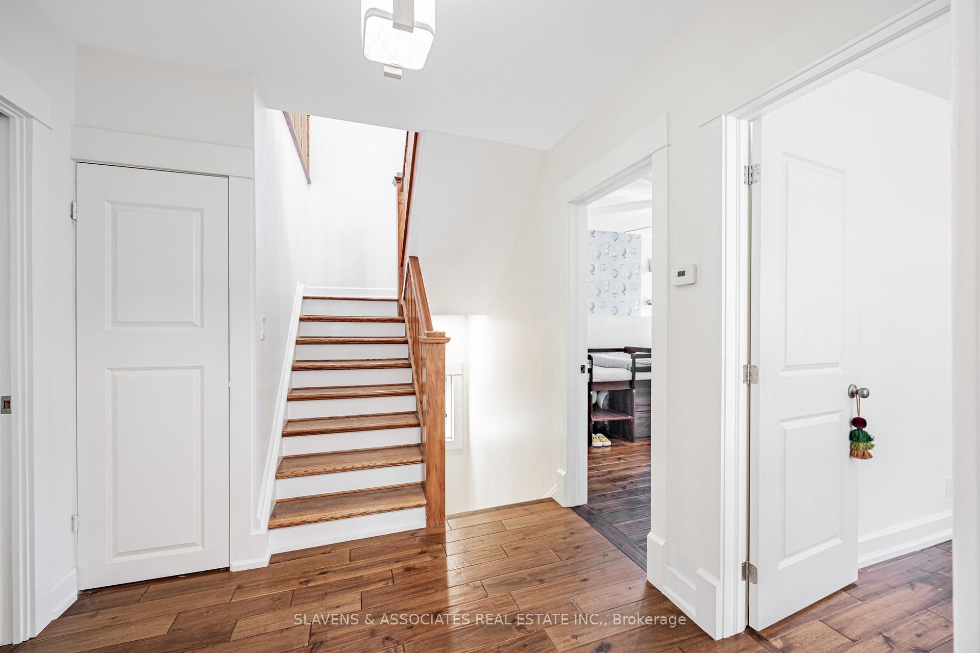 Photo 15 of 104 Silver Birch Avenue, Toronto, The Beaches — HOMEH