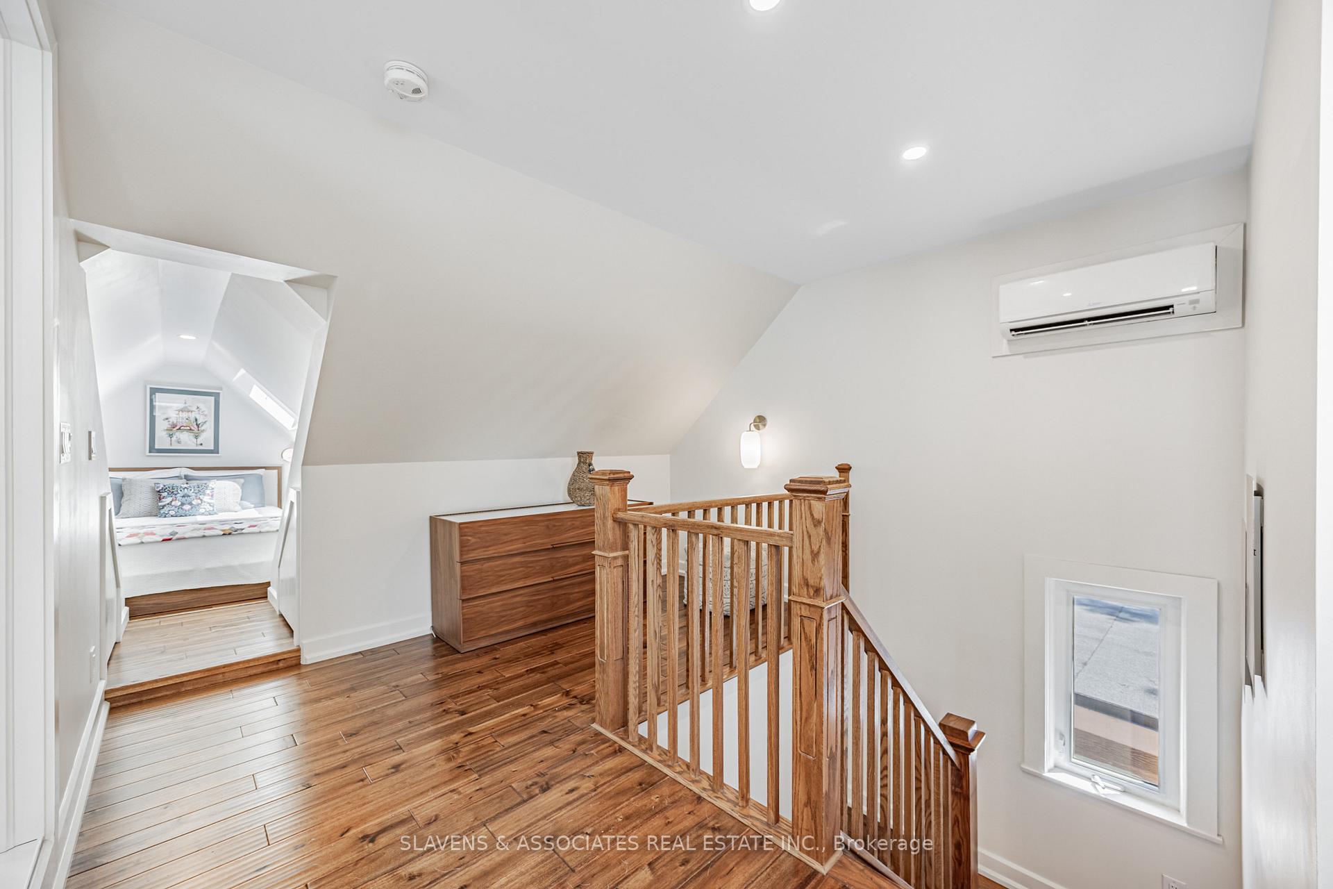 Photo 20 of 104 Silver Birch Avenue, Toronto, The Beaches — HOMEH