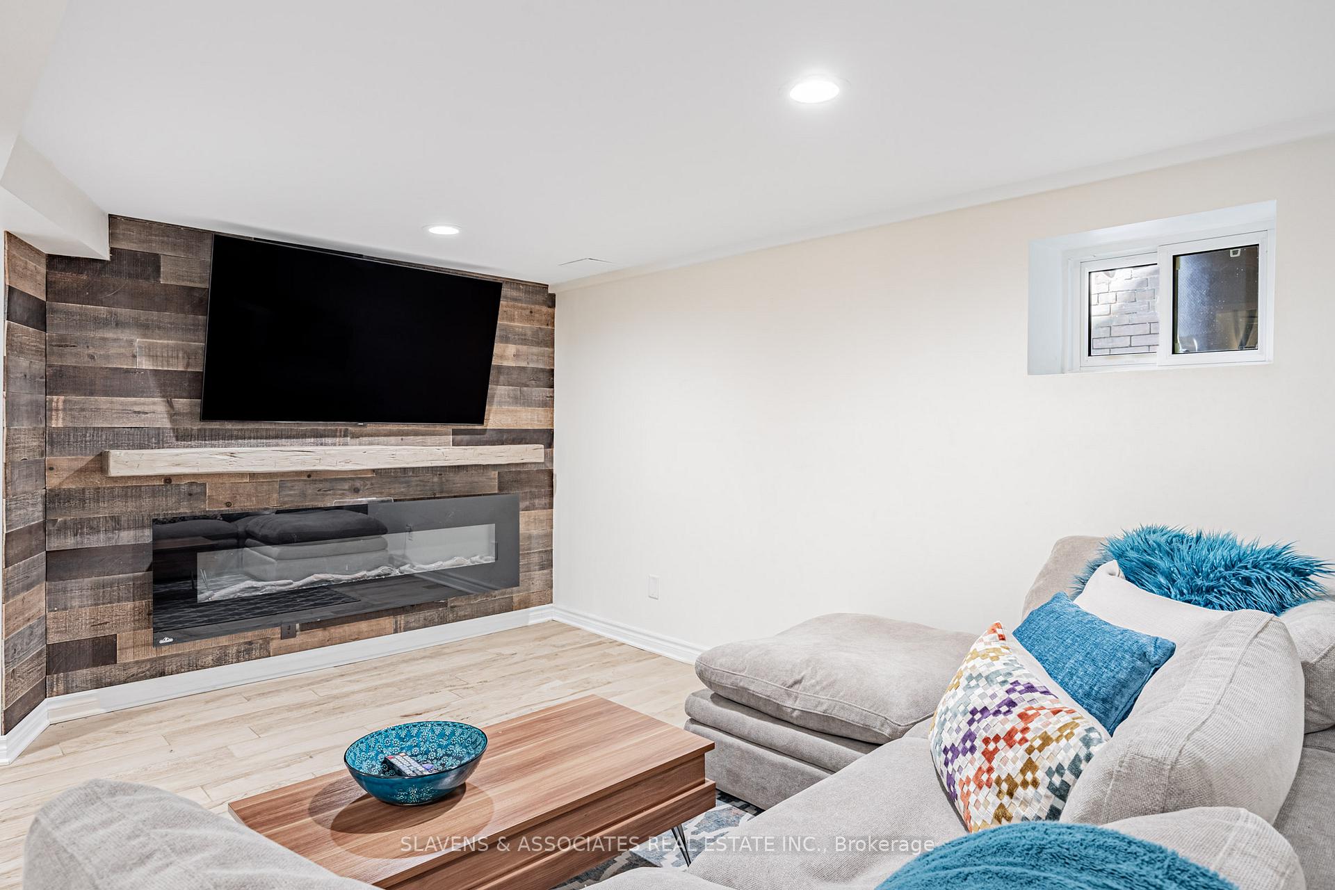 Photo 26 of 104 Silver Birch Avenue, Toronto, The Beaches — HOMEH