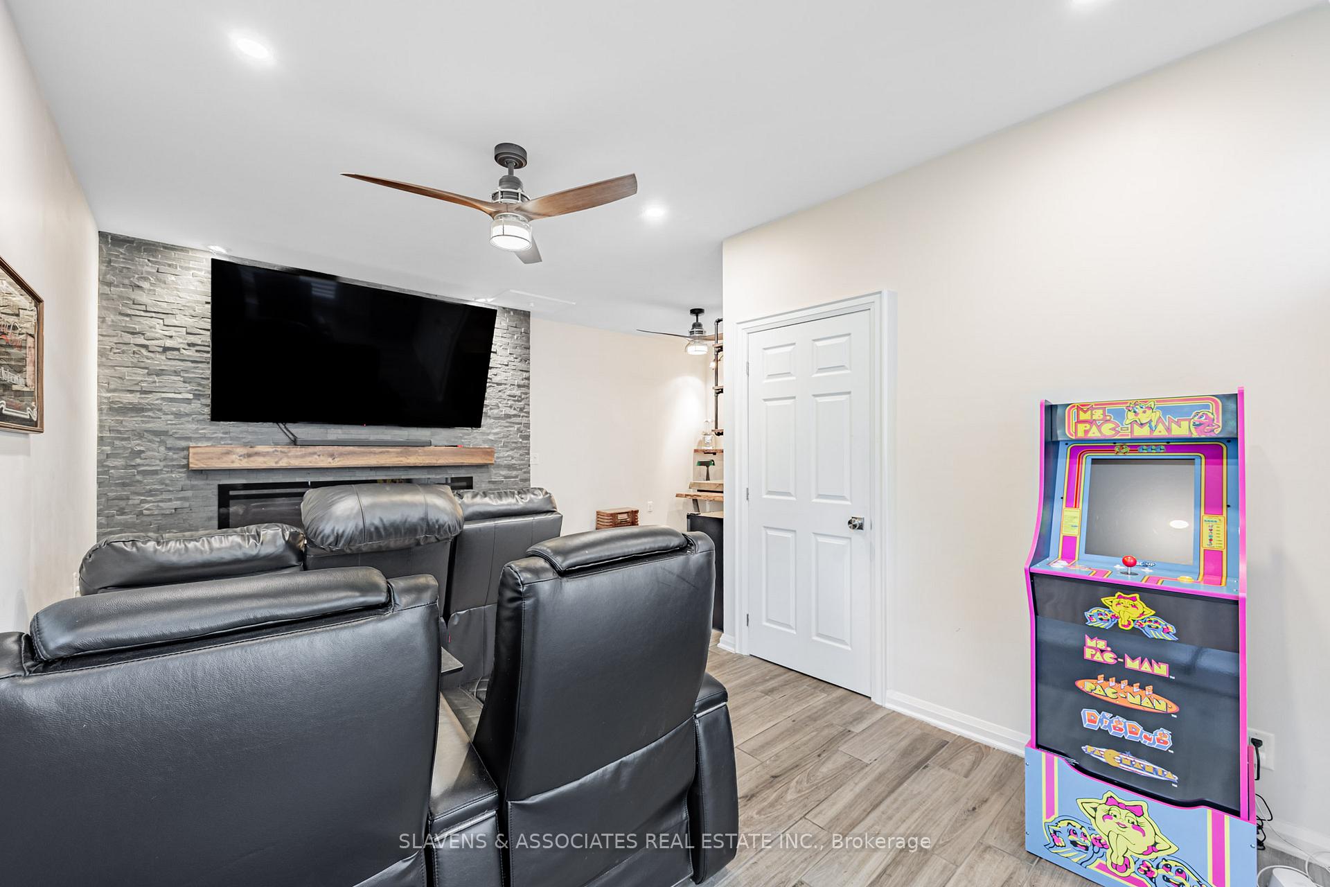 Photo 31 of 104 Silver Birch Avenue, Toronto, The Beaches — HOMEH