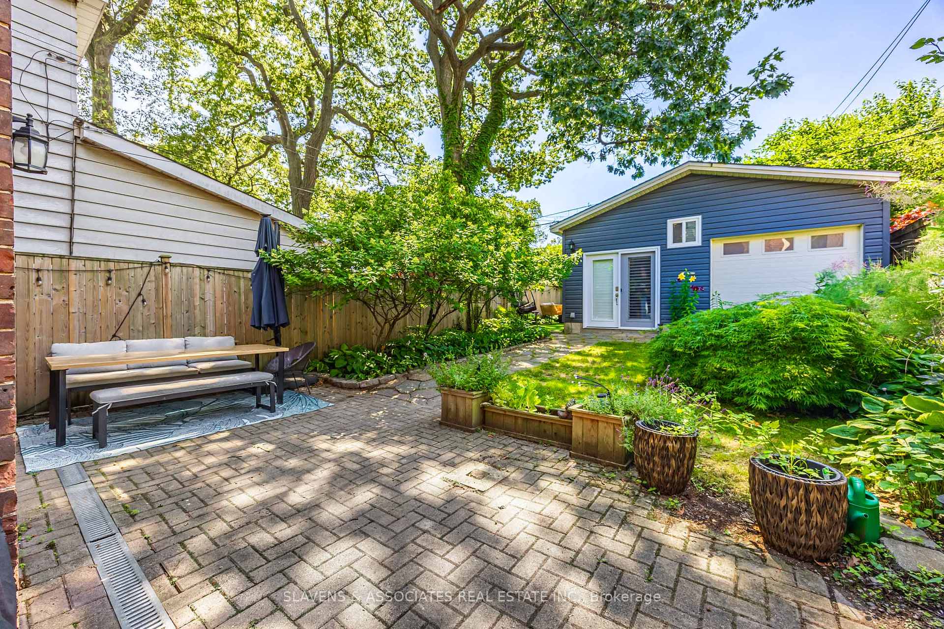Photo 34 of 104 Silver Birch Avenue, Toronto, The Beaches — HOMEH