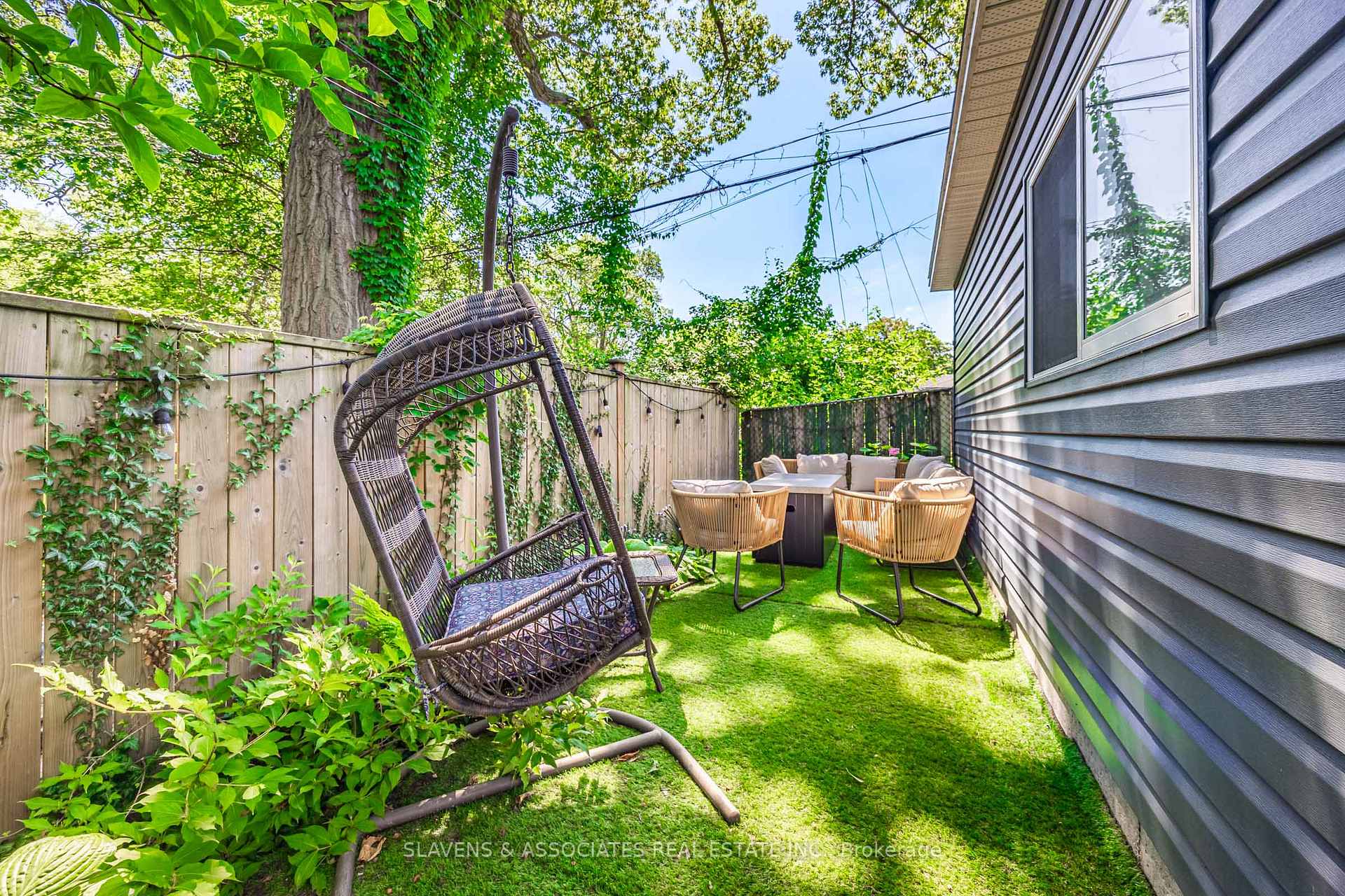 Photo 35 of 104 Silver Birch Avenue, Toronto, The Beaches — HOMEH