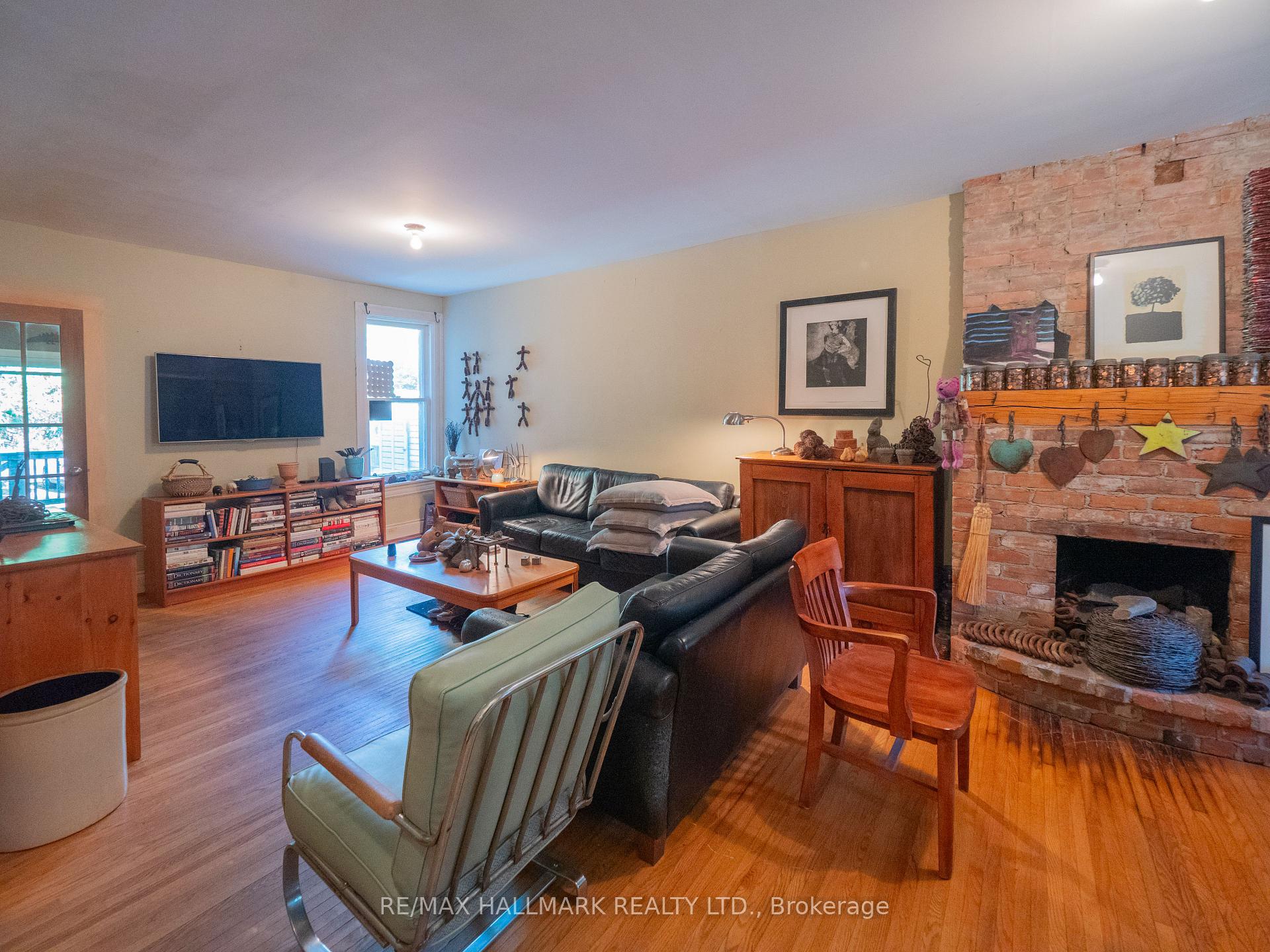 Photo 5 of 116 Victor Avenue, Toronto, North Riverdale — HOMEH