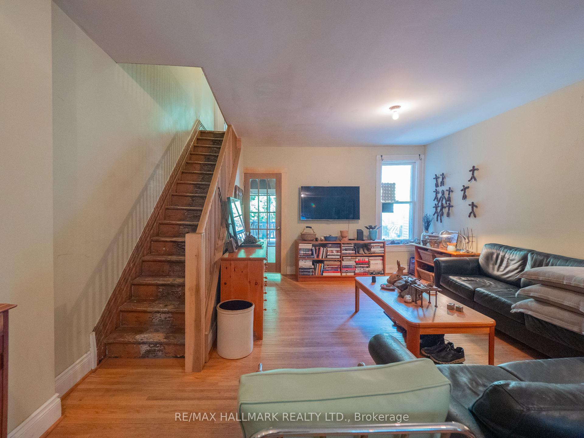 Photo 8 of 116 Victor Avenue, Toronto, North Riverdale — HOMEH