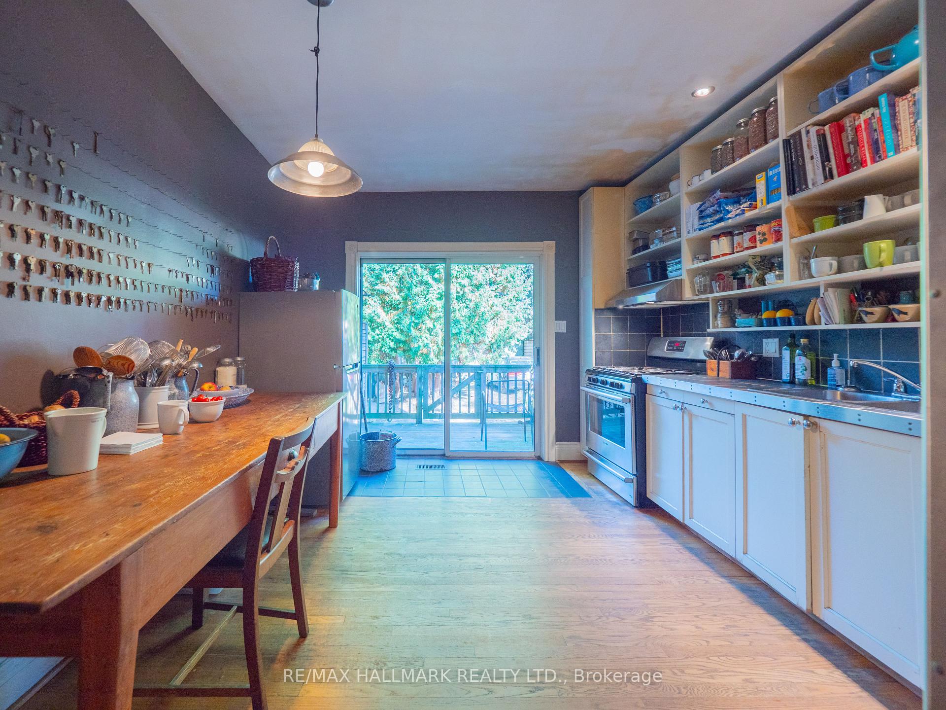 Photo 15 of 116 Victor Avenue, Toronto, North Riverdale — HOMEH