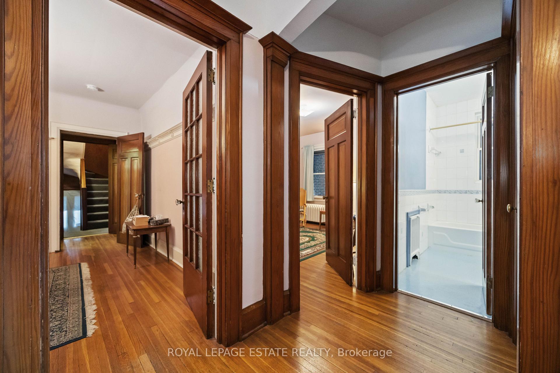 Photo 3 of 877 Broadview Avenue, Toronto, Playter Estates-Danforth — HOMEH