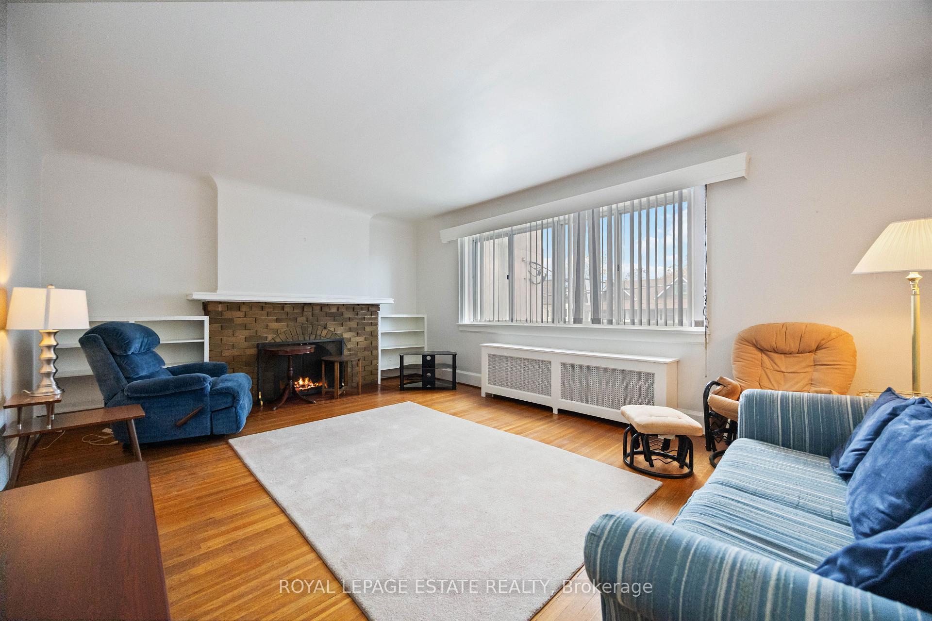 Photo 8 of 877 Broadview Avenue, Toronto, Playter Estates-Danforth — HOMEH