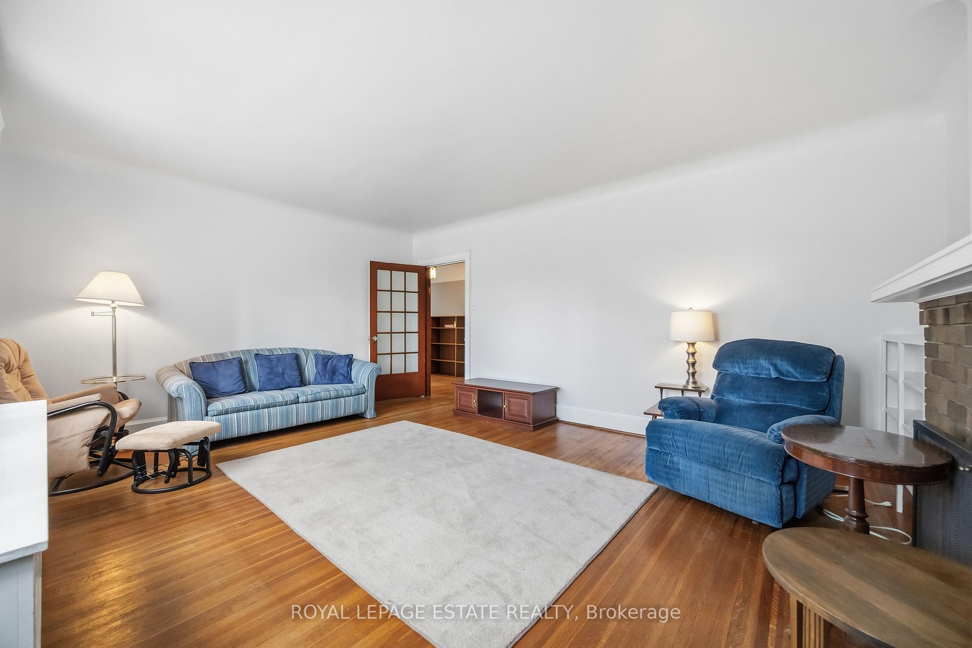 Photo 9 of 877 Broadview Avenue, Toronto, Playter Estates-Danforth — HOMEH