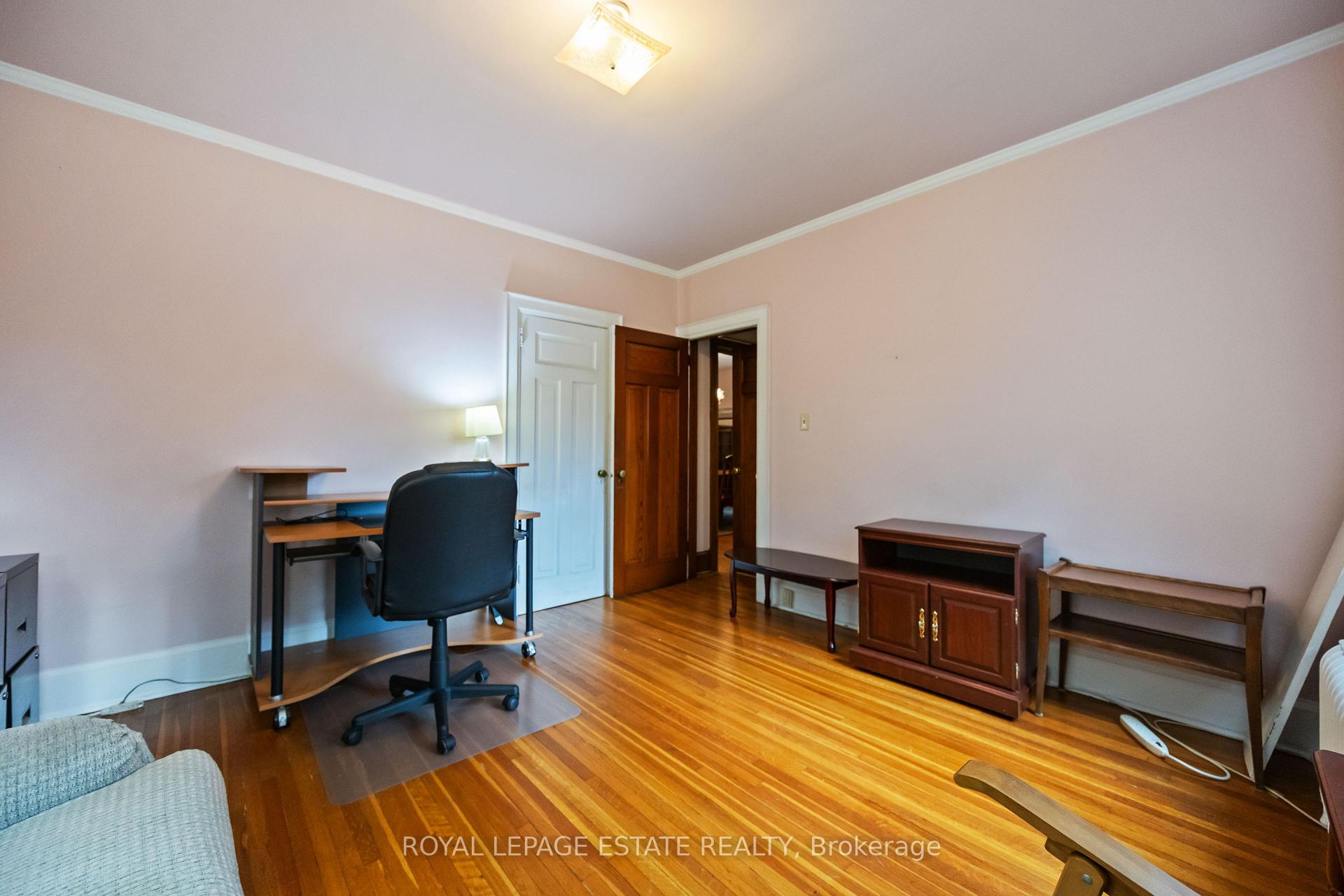 Photo 11 of 877 Broadview Avenue, Toronto, Playter Estates-Danforth — HOMEH