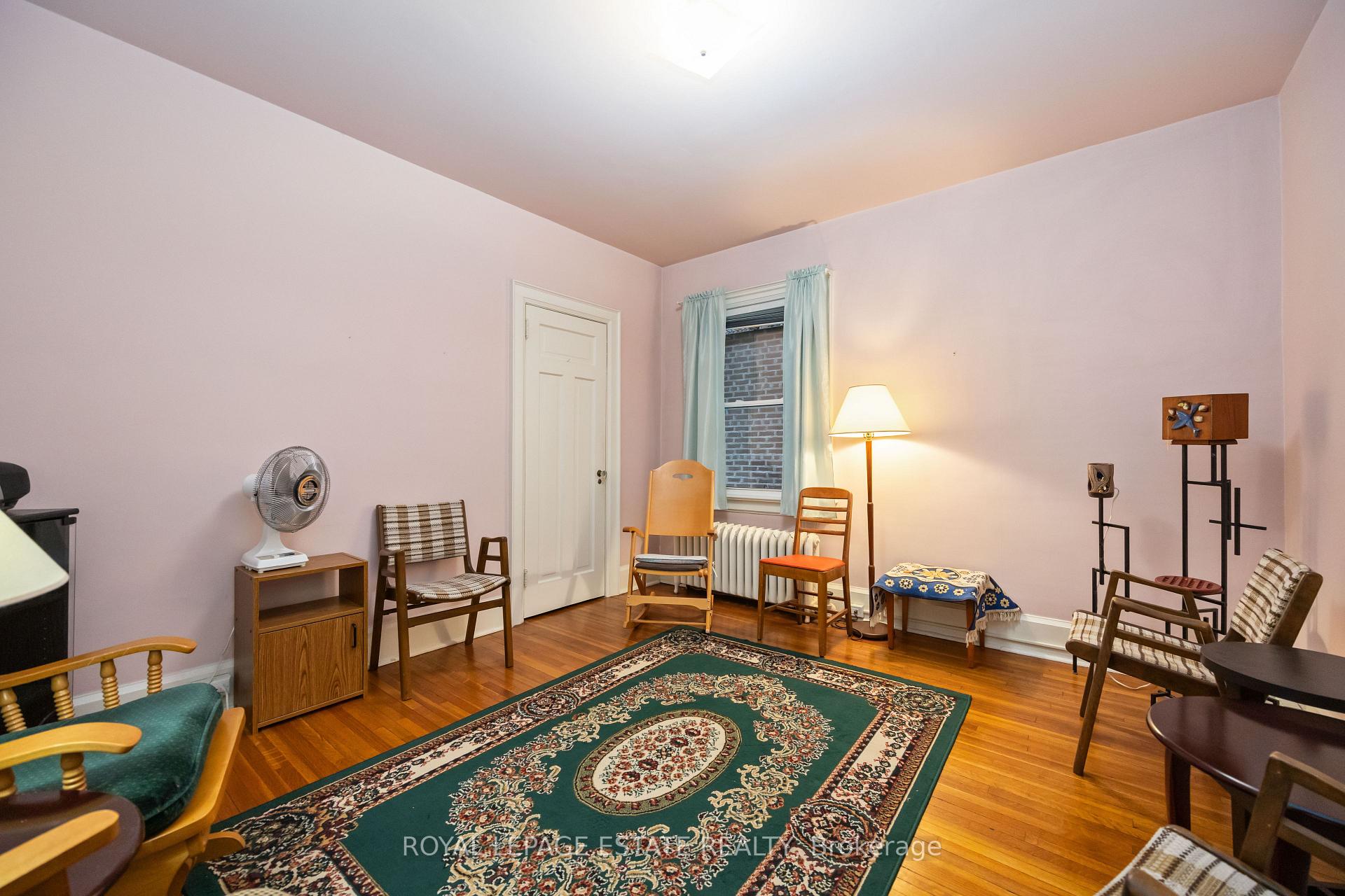 Photo 13 of 877 Broadview Avenue, Toronto, Playter Estates-Danforth — HOMEH