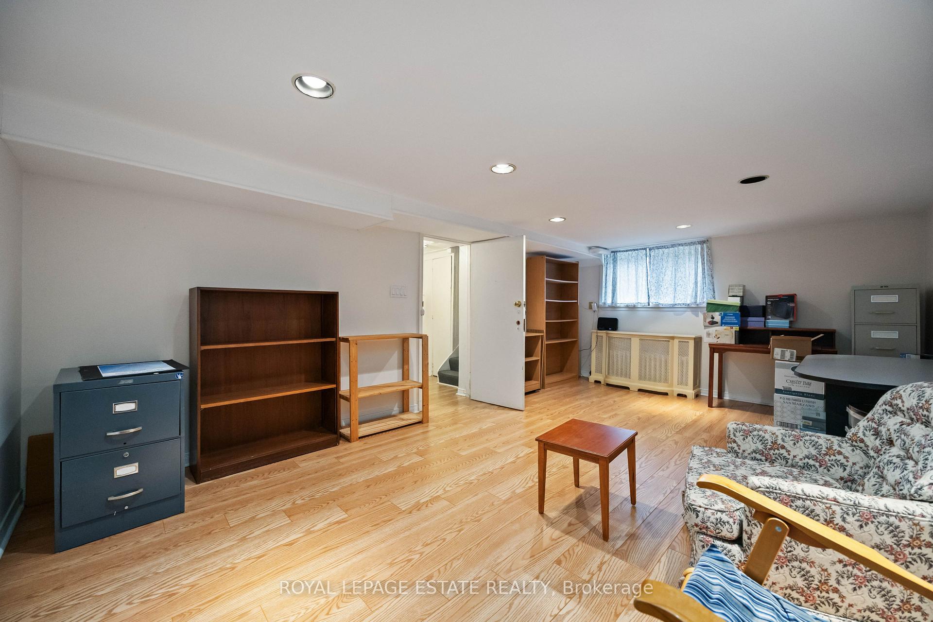 Photo 23 of 877 Broadview Avenue, Toronto, Playter Estates-Danforth — HOMEH