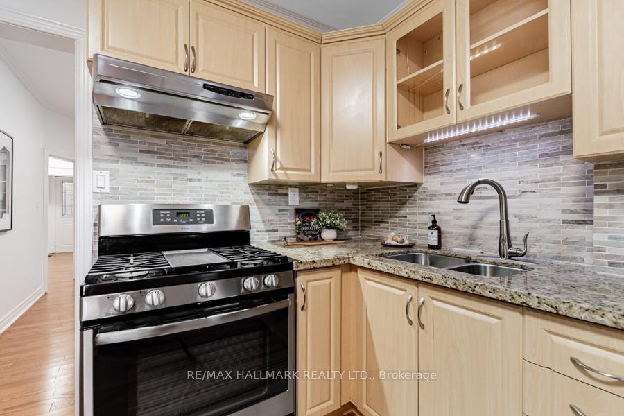 Photo 19 of 717 Rhodes Avenue, Toronto, Greenwood-Coxwell — HOMEH