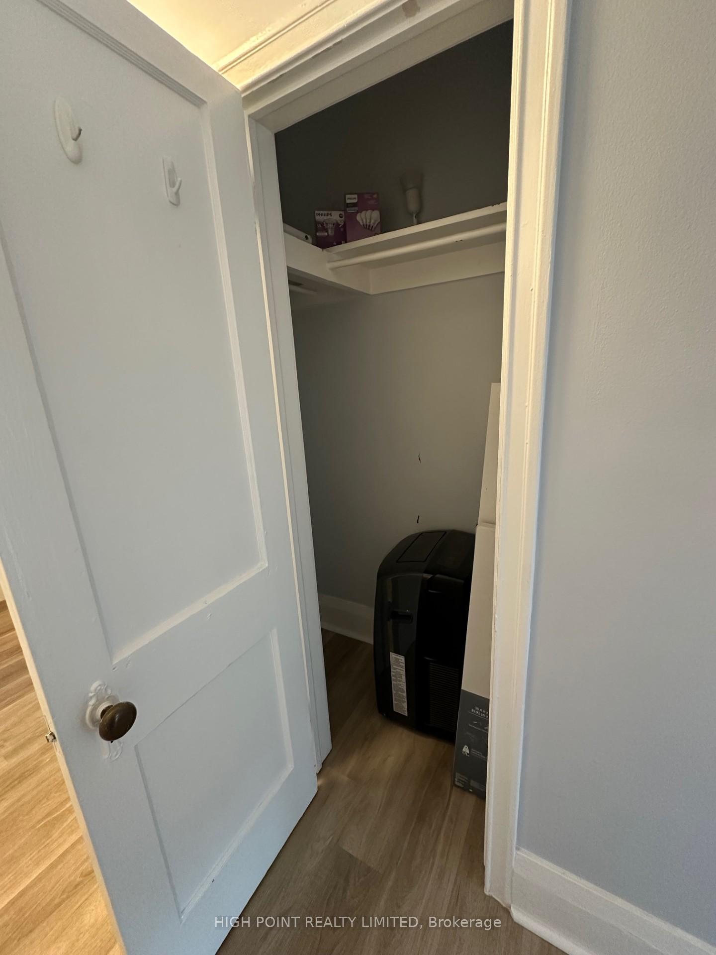 Photo 13 of Unit 1, 1641 Bayview Avenue, Toronto, Leaside — HOMEH
