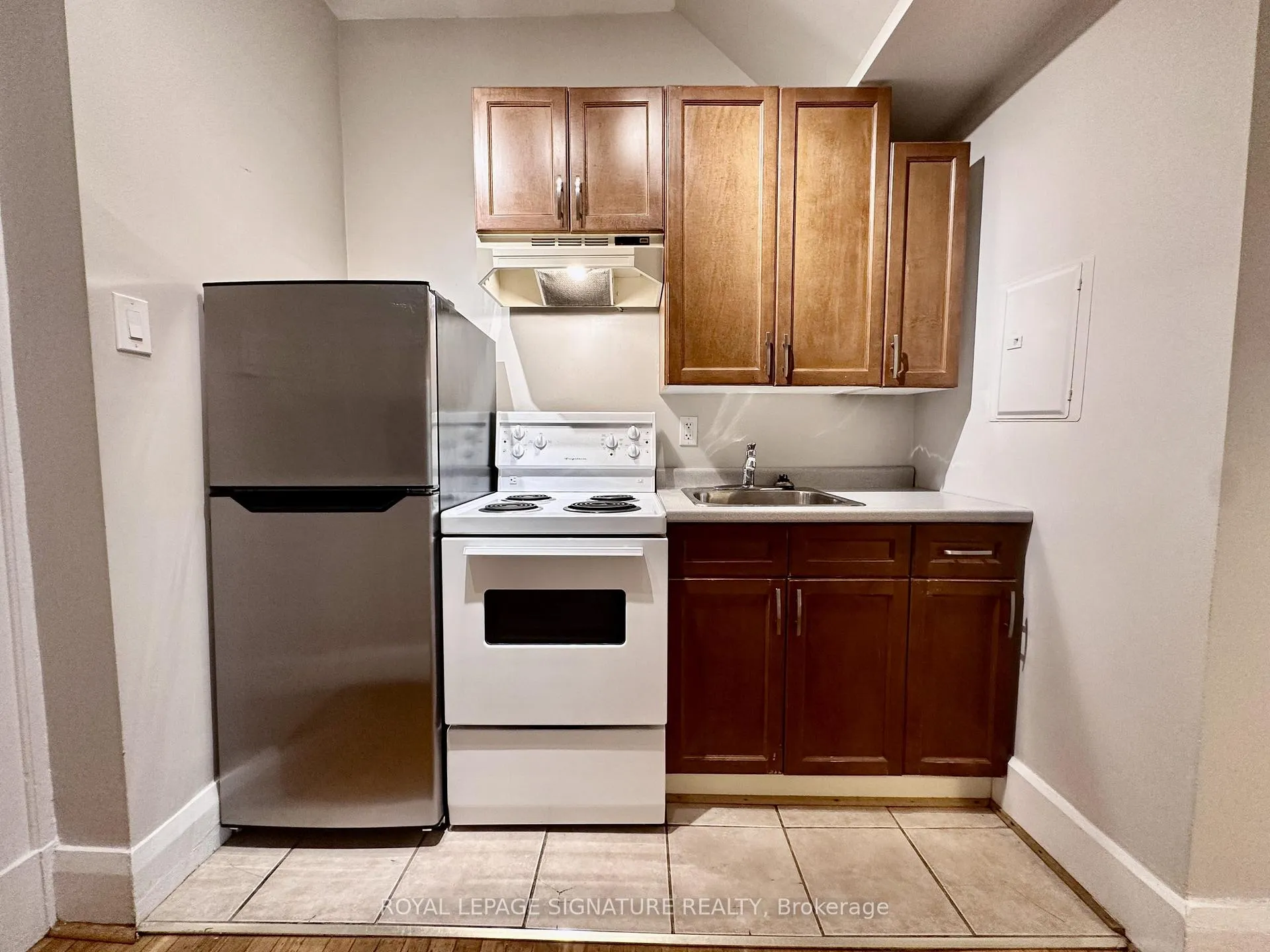 Photo 4 of Unit 200C, 646 Broadview Avenue, Toronto, North Riverdale — HOMEH