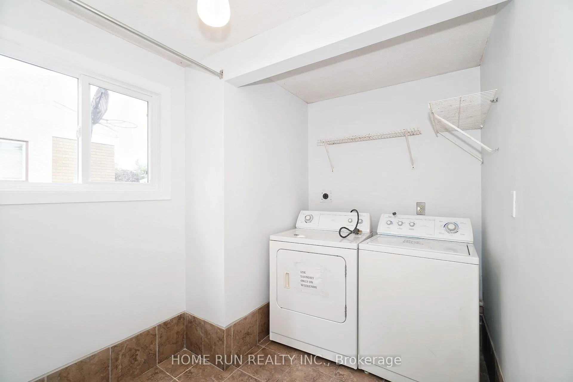 Photo 8 of 1292 Meadowlands Drive E, Ottawa, Borden Farm/Stewart Farm/Carleton Heights/Parkwood Hills — HOMEH