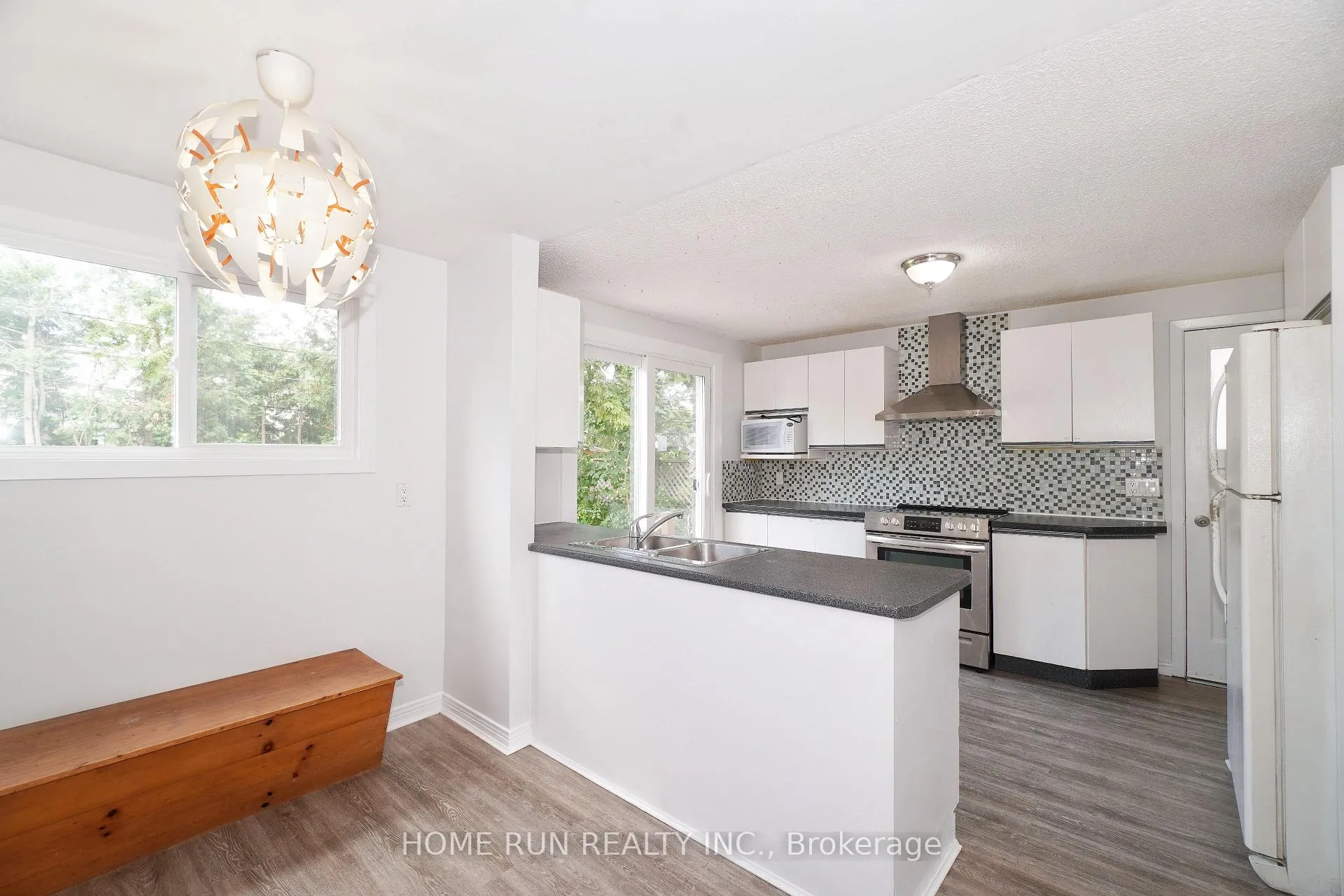 Photo 21 of 1292 Meadowlands Drive E, Ottawa, Borden Farm/Stewart Farm/Carleton Heights/Parkwood Hills — HOMEH