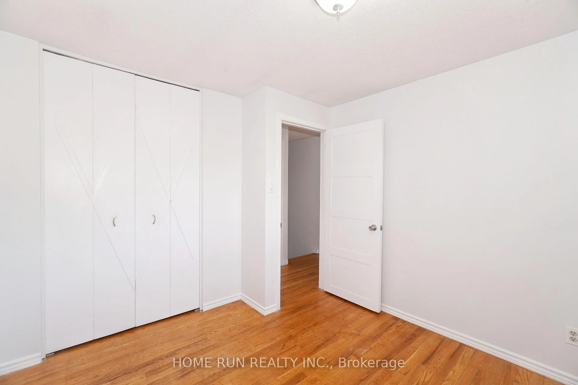 Photo 30 of 1292 Meadowlands Drive E, Ottawa, Borden Farm/Stewart Farm/Carleton Heights/Parkwood Hills — HOMEH
