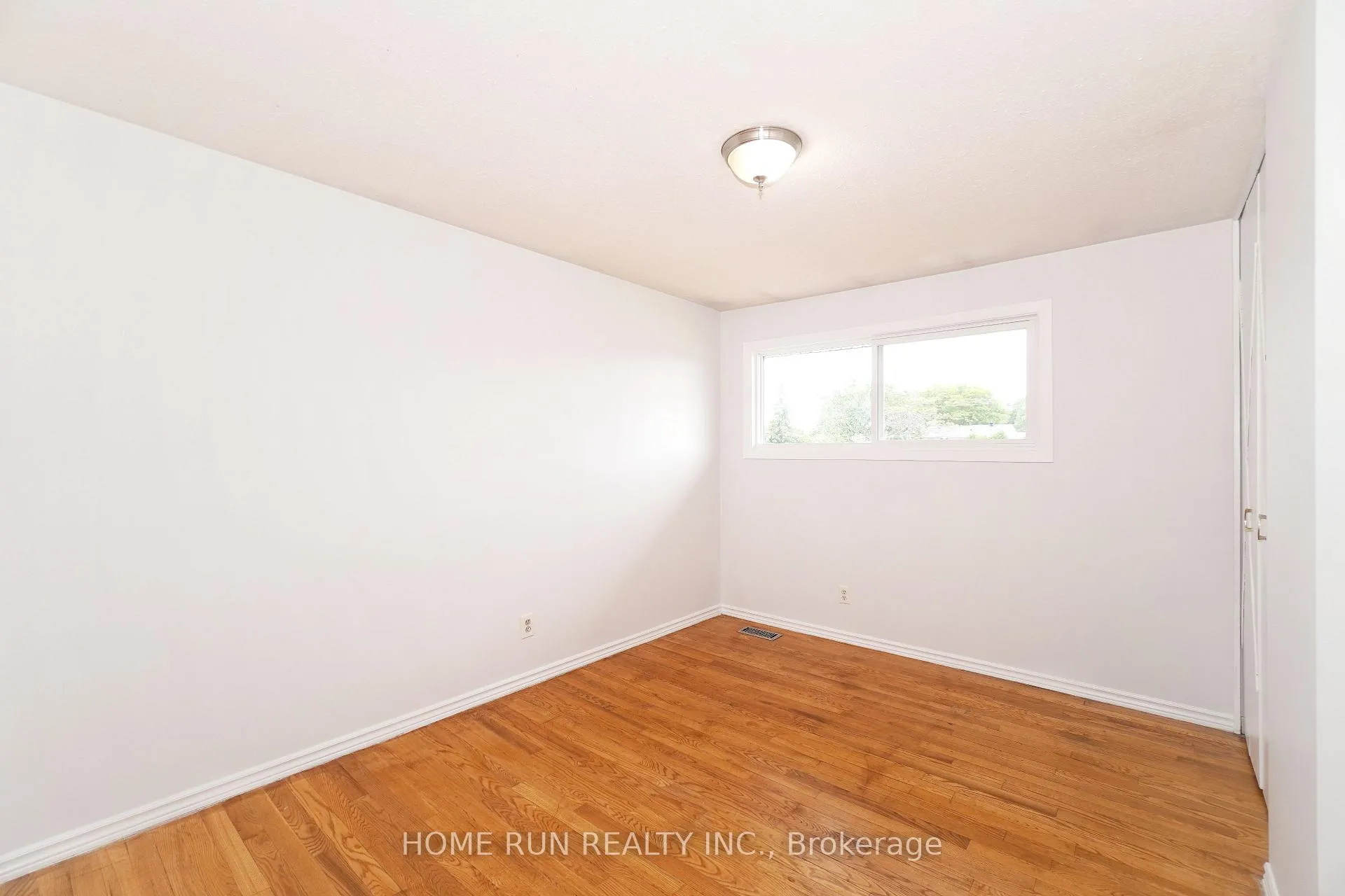 Photo 31 of 1292 Meadowlands Drive E, Ottawa, Borden Farm/Stewart Farm/Carleton Heights/Parkwood Hills — HOMEH