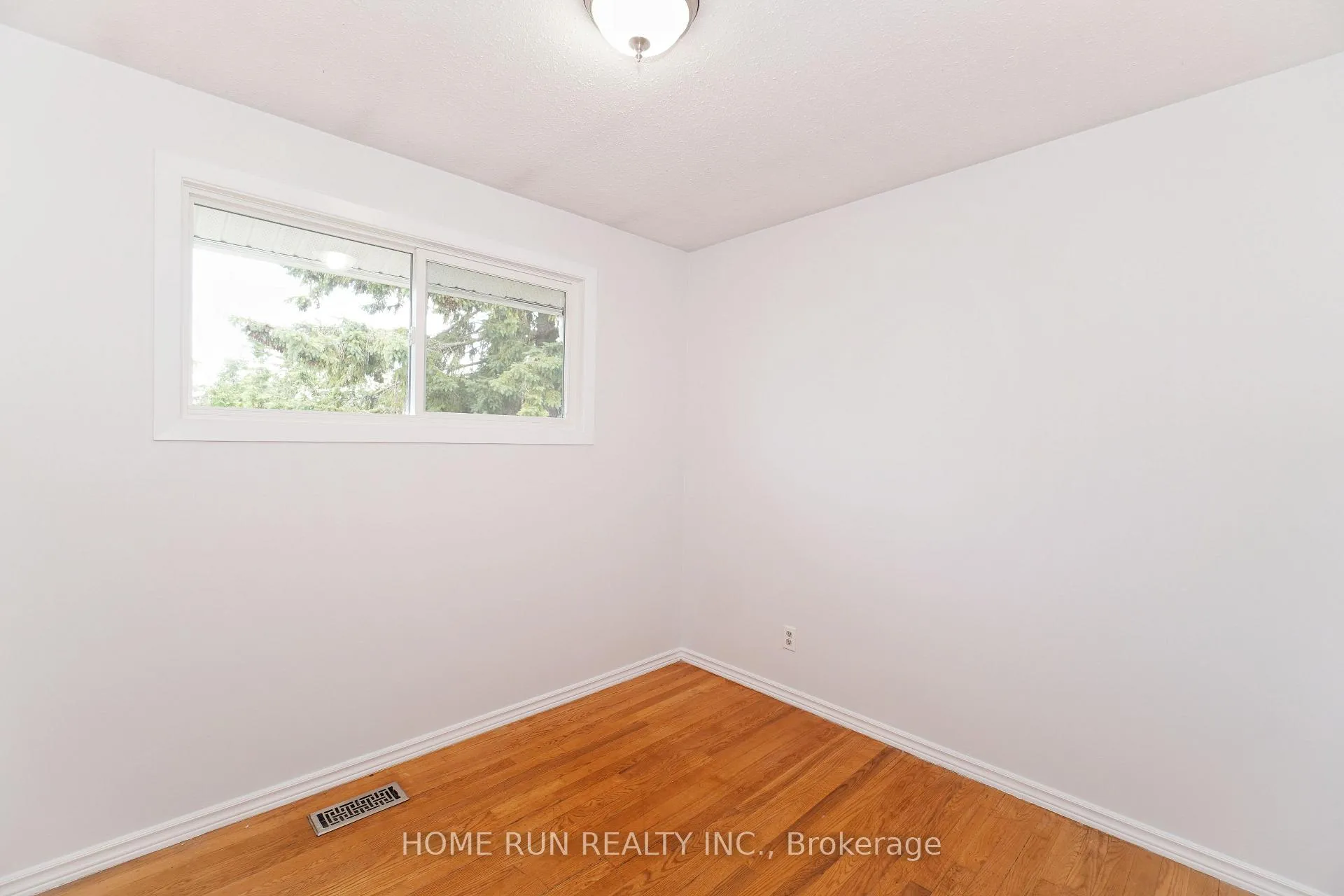 Photo 34 of 1292 Meadowlands Drive E, Ottawa, Borden Farm/Stewart Farm/Carleton Heights/Parkwood Hills — HOMEH