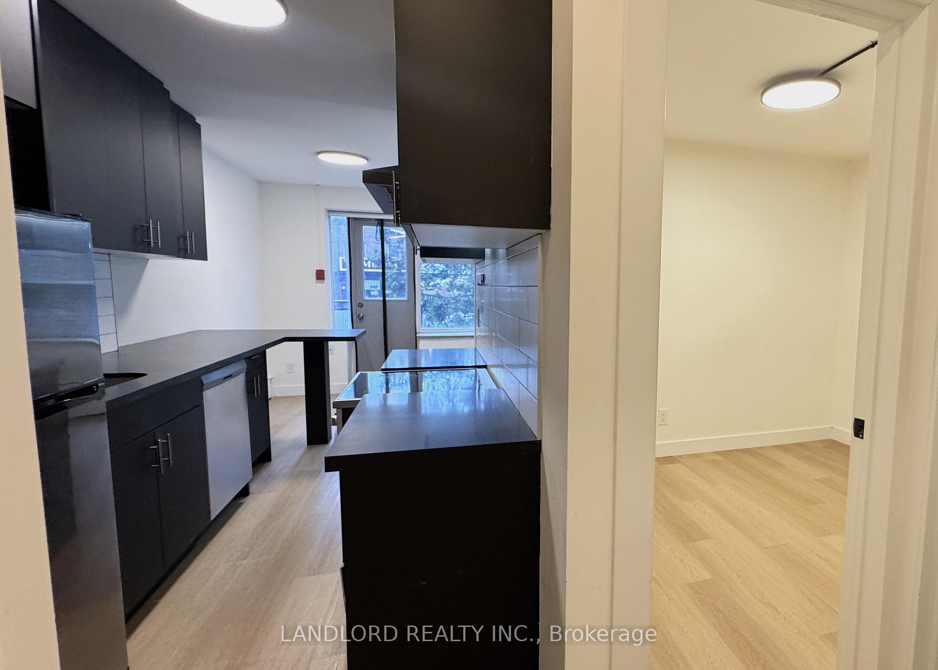 Photo 8 of Unit 201, 420 Eglinton Avenue E, Toronto, Mount Pleasant East — HOMEH